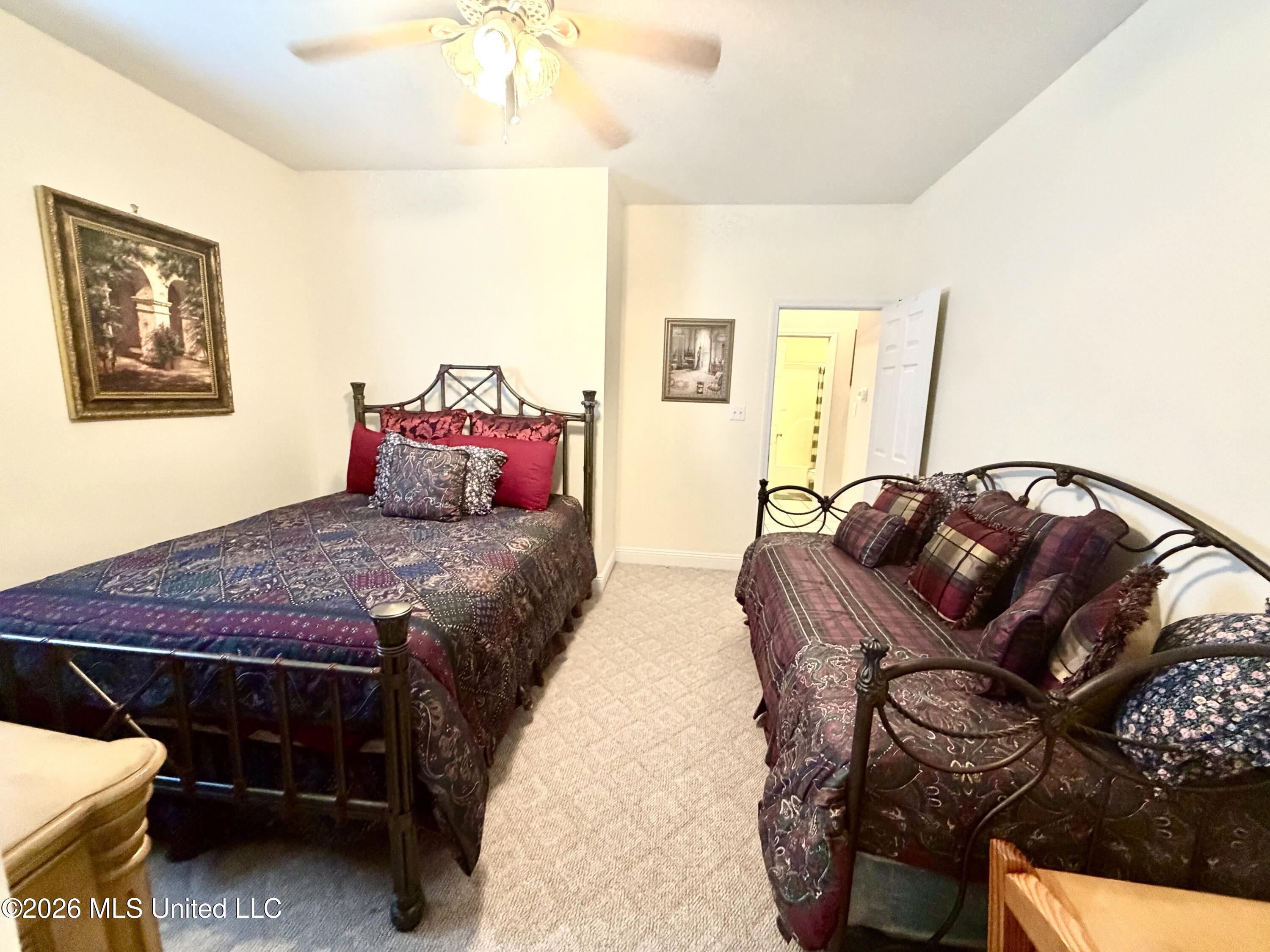 2021 Parkview Drive Property Photo 38