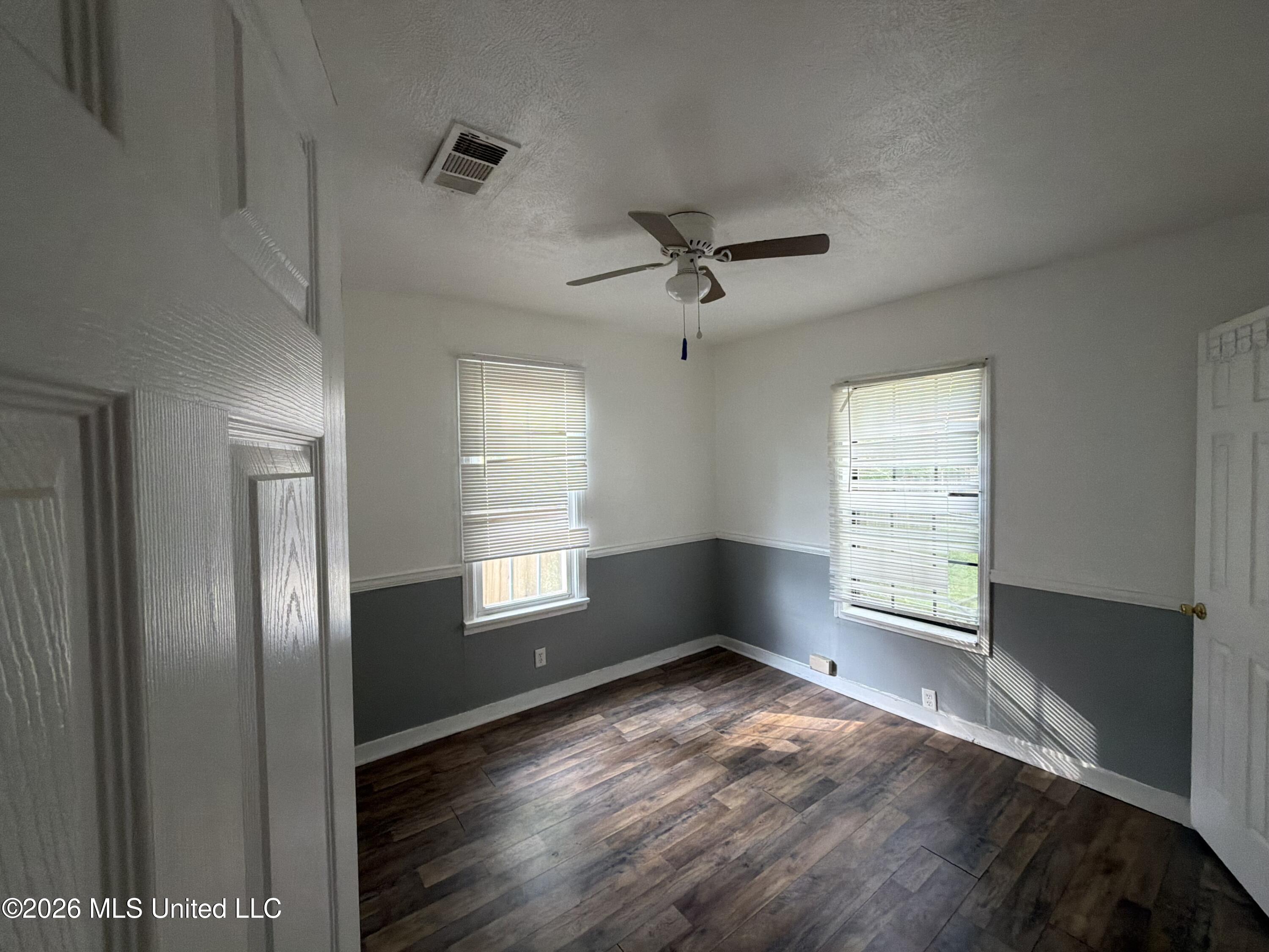 148 Shadowlawn Drive Property Photo 7