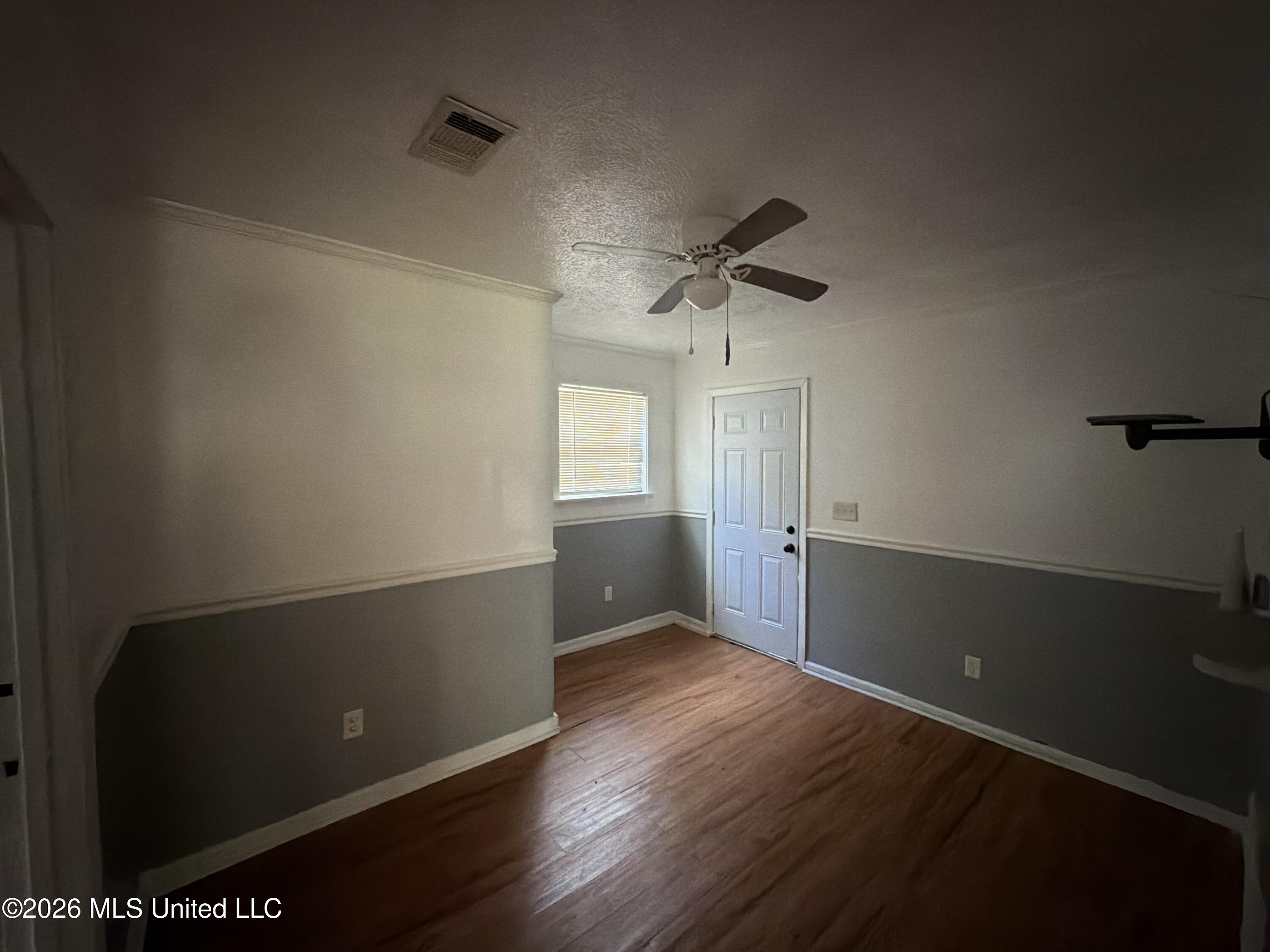 148 Shadowlawn Drive Property Photo 8