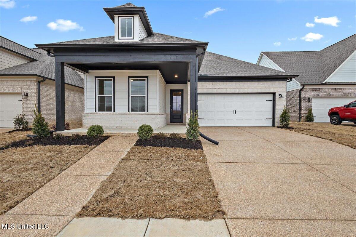 843 W Quitman Court Property Photo 2