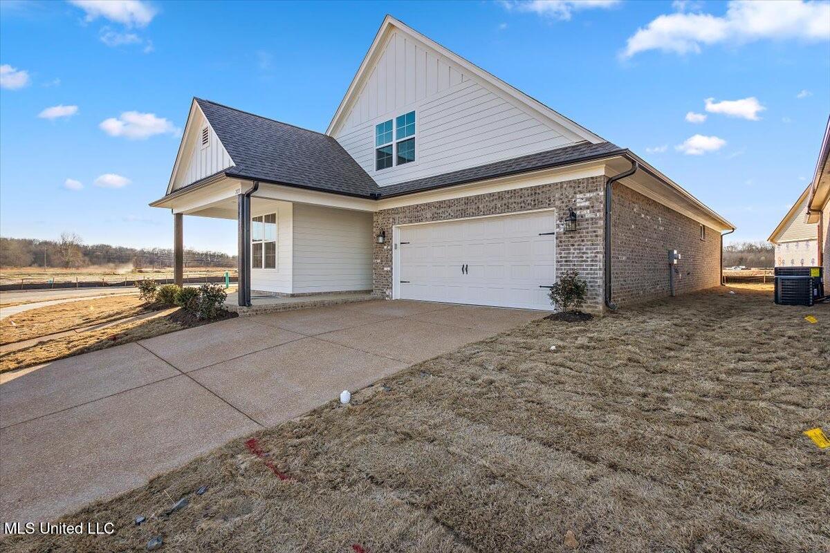 833 W Quitman Court Property Photo 5