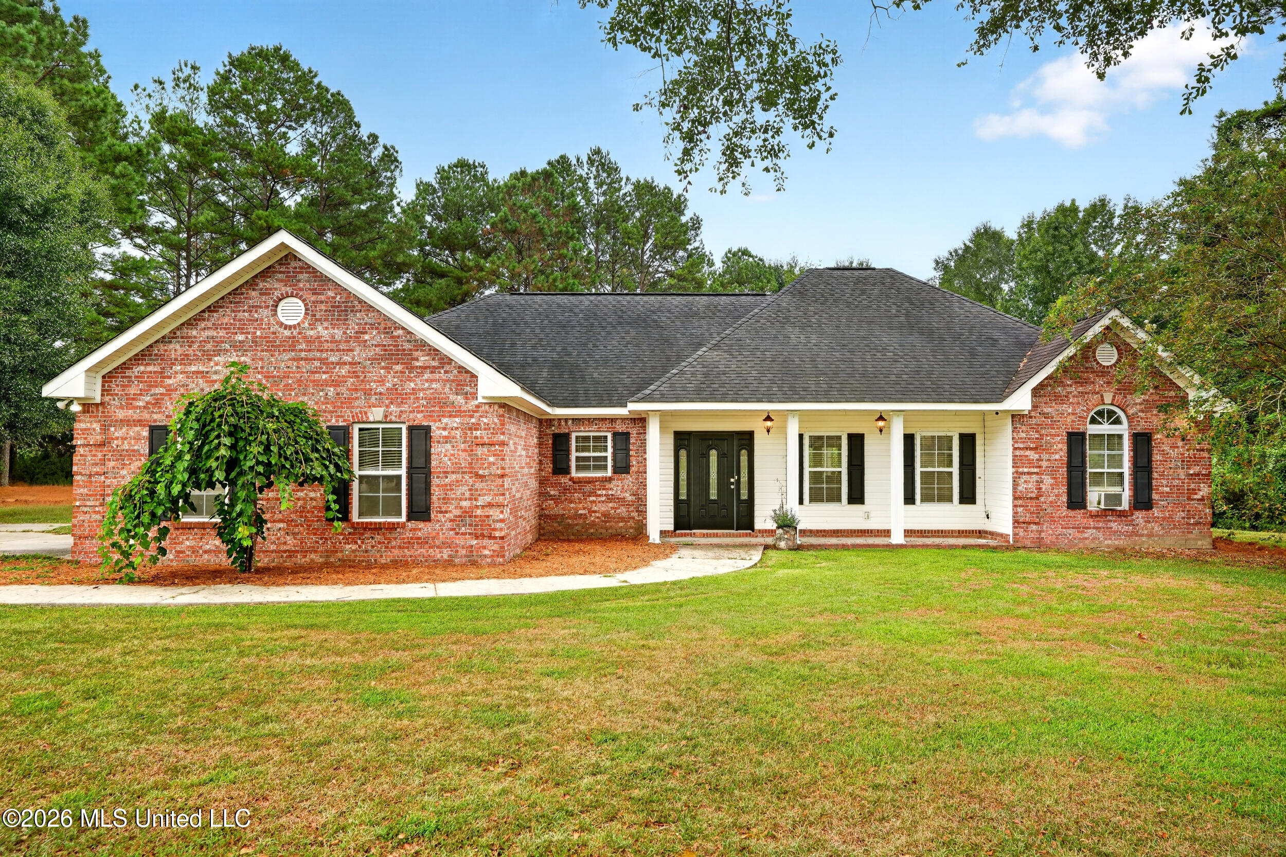 23 Oakwood Lane Property Photo 2