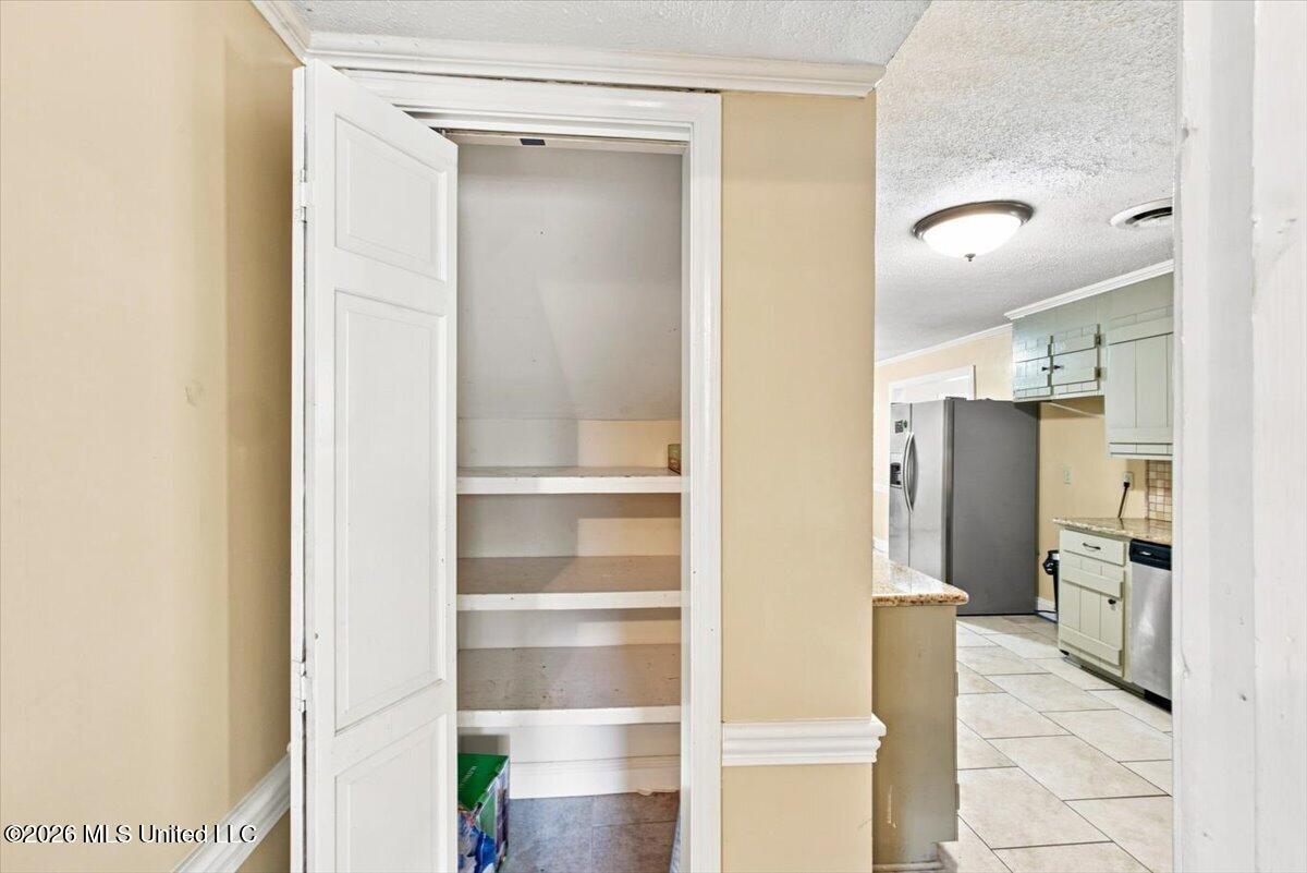 345 Valley Vista Drive Property Photo 14