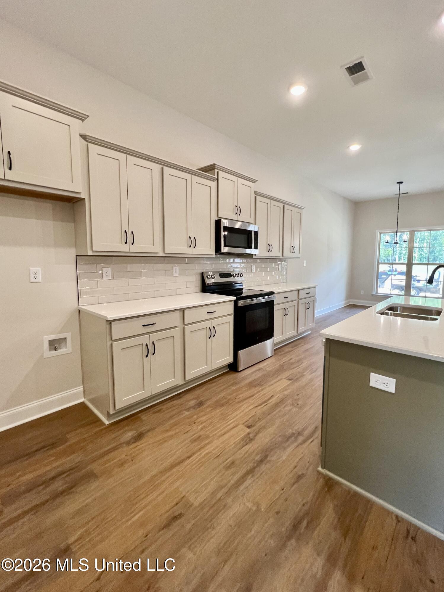 2263 Scott Mdws Lane Property Photo 3