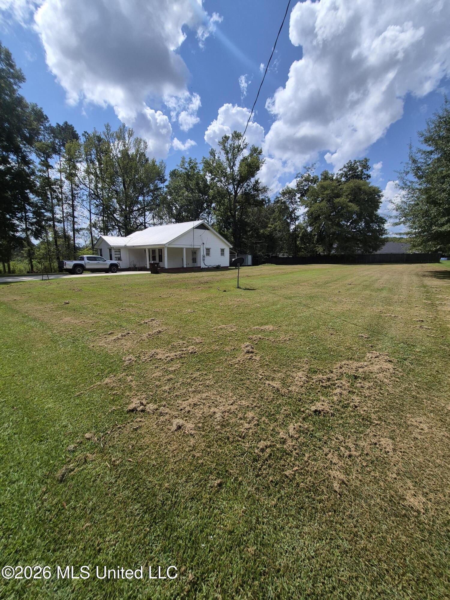 324 Lewis Street Property Photo 7
