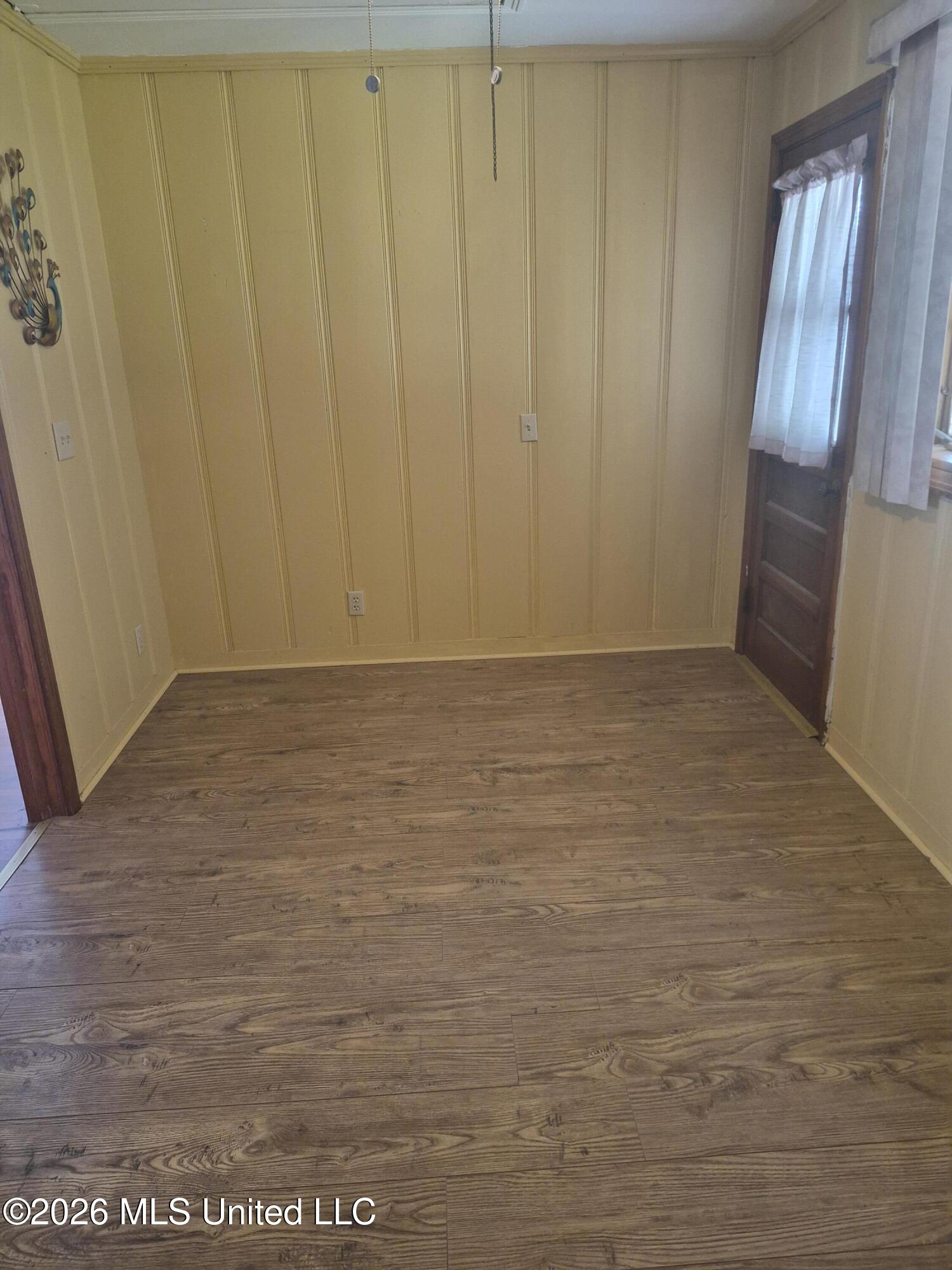 324 Lewis Street Property Photo 17