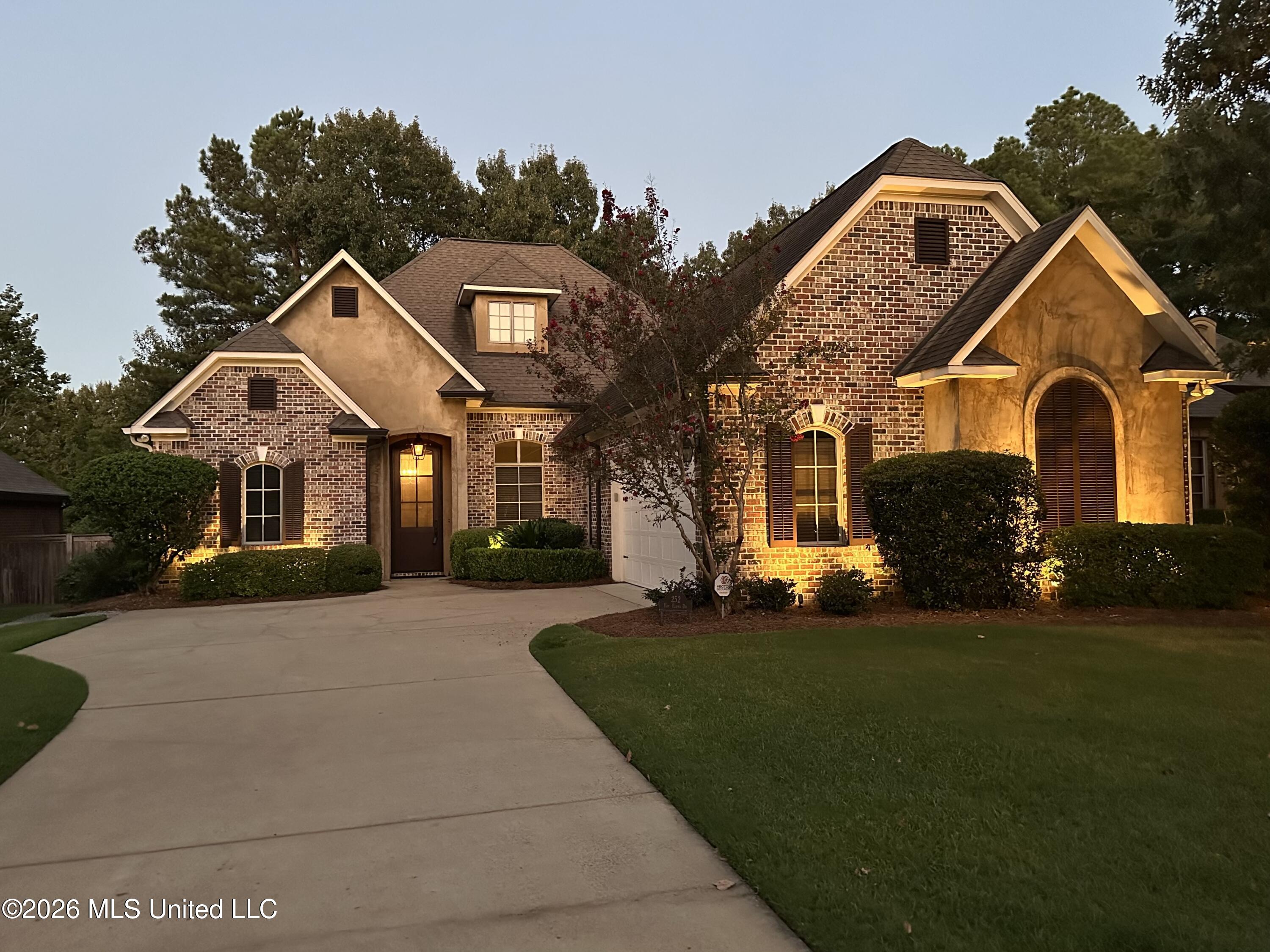 252 Hoy Farms Drive Property Photo 9