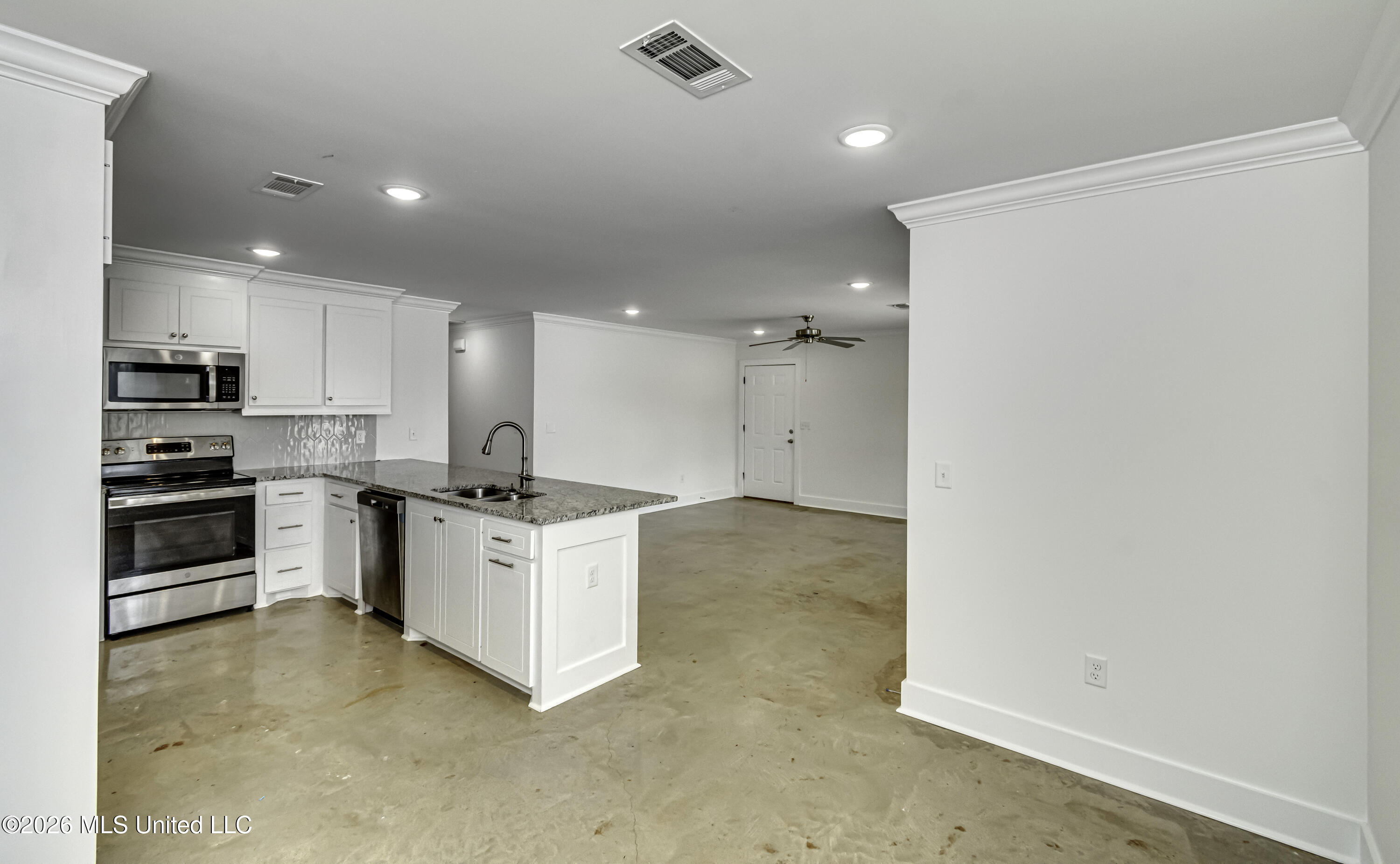 295 Anse Reed Road Property Photo 11