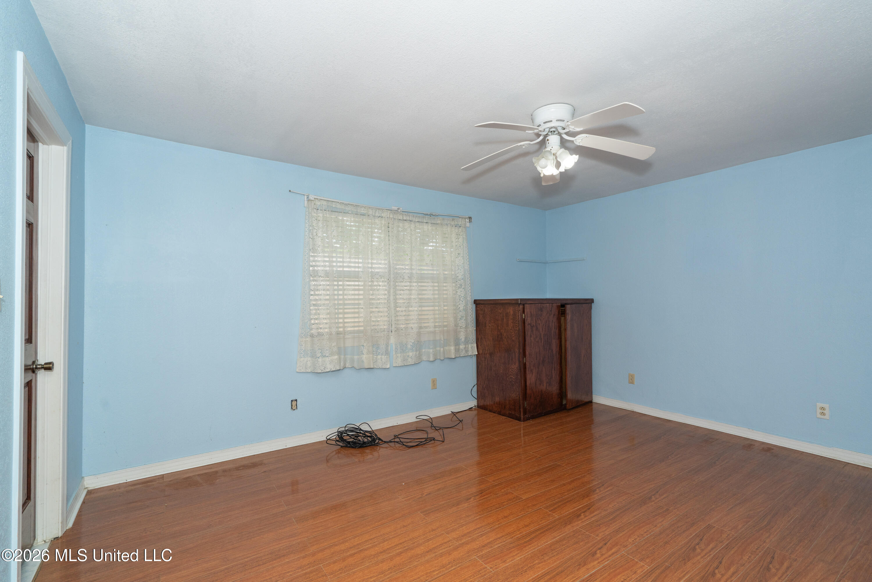 215 Mccaughan Avenue Property Photo 13