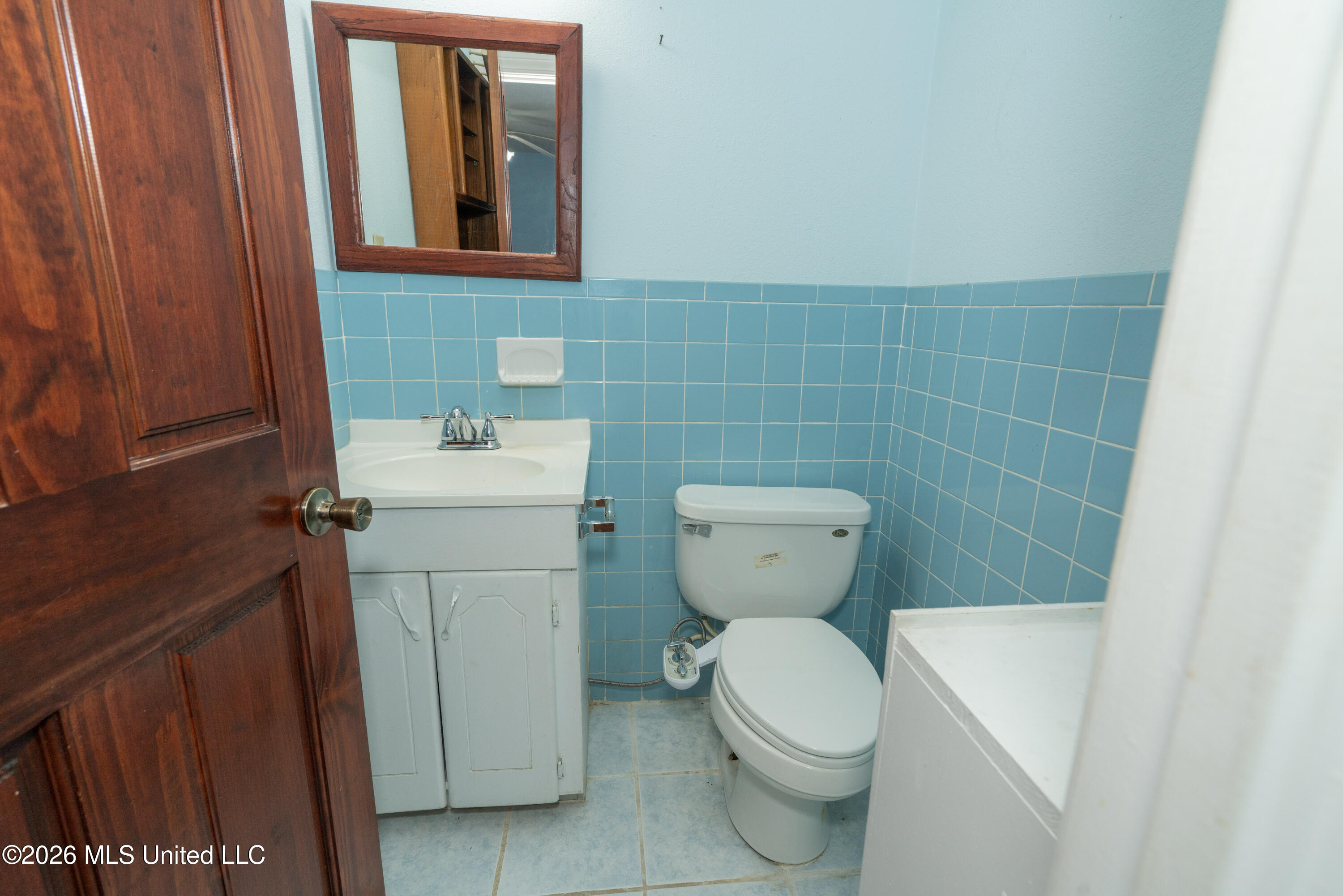 215 Mccaughan Avenue Property Photo 14
