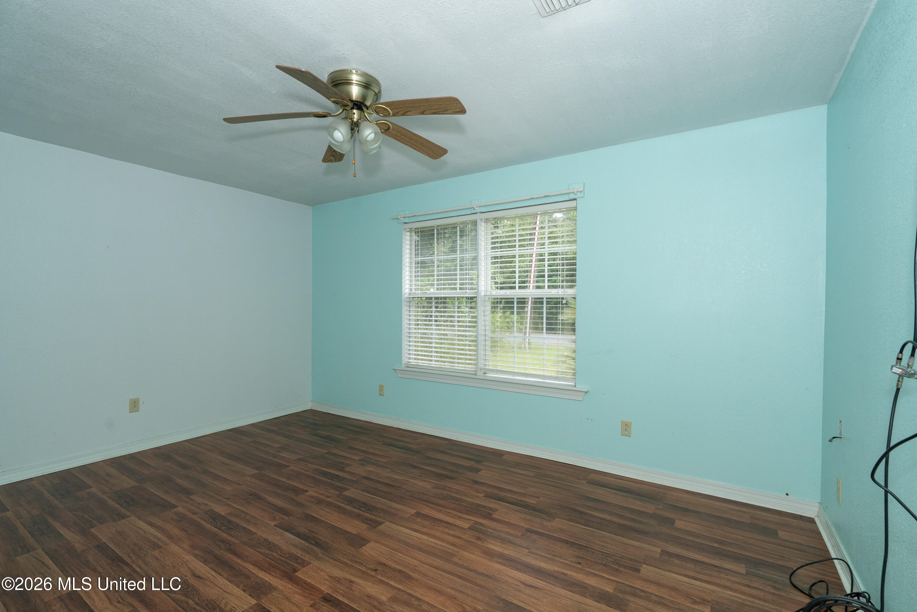215 Mccaughan Avenue Property Photo 16