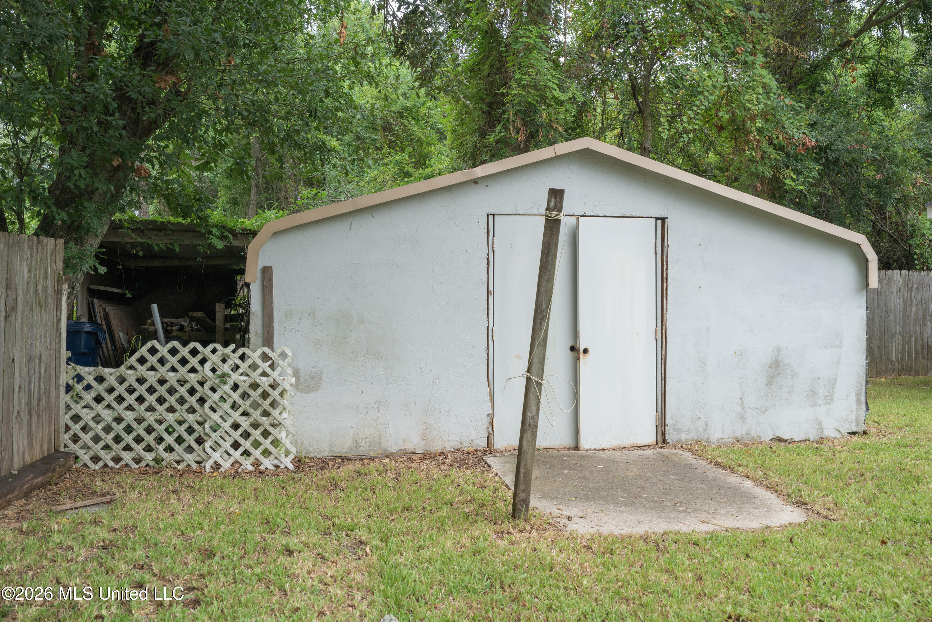 215 Mccaughan Avenue Property Photo 20
