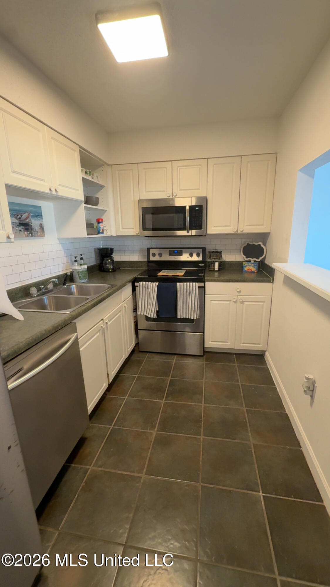 245 Mc Donnell Avenue Property Photo 6
