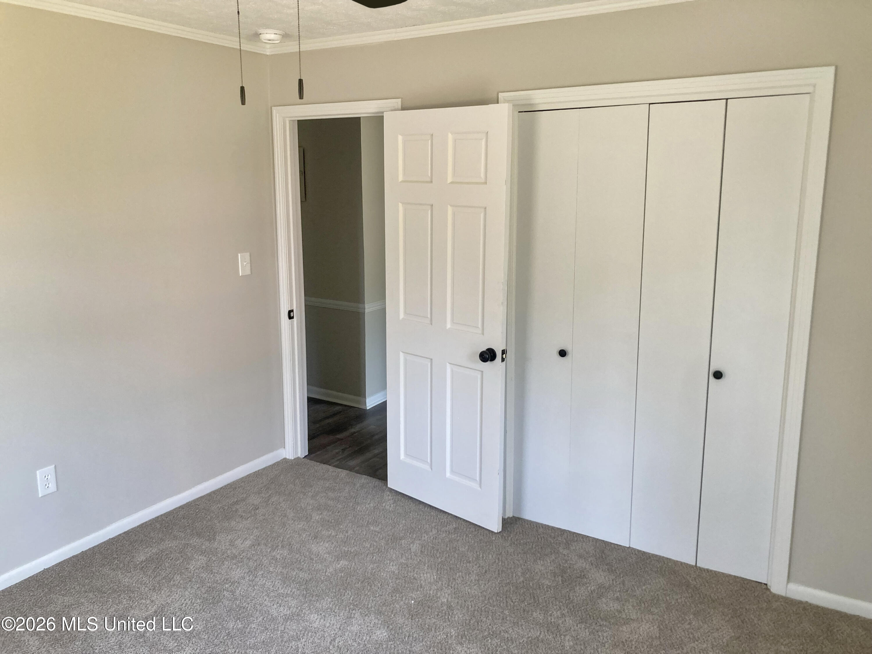 5008 Sunnyvale Drive Property Photo 4