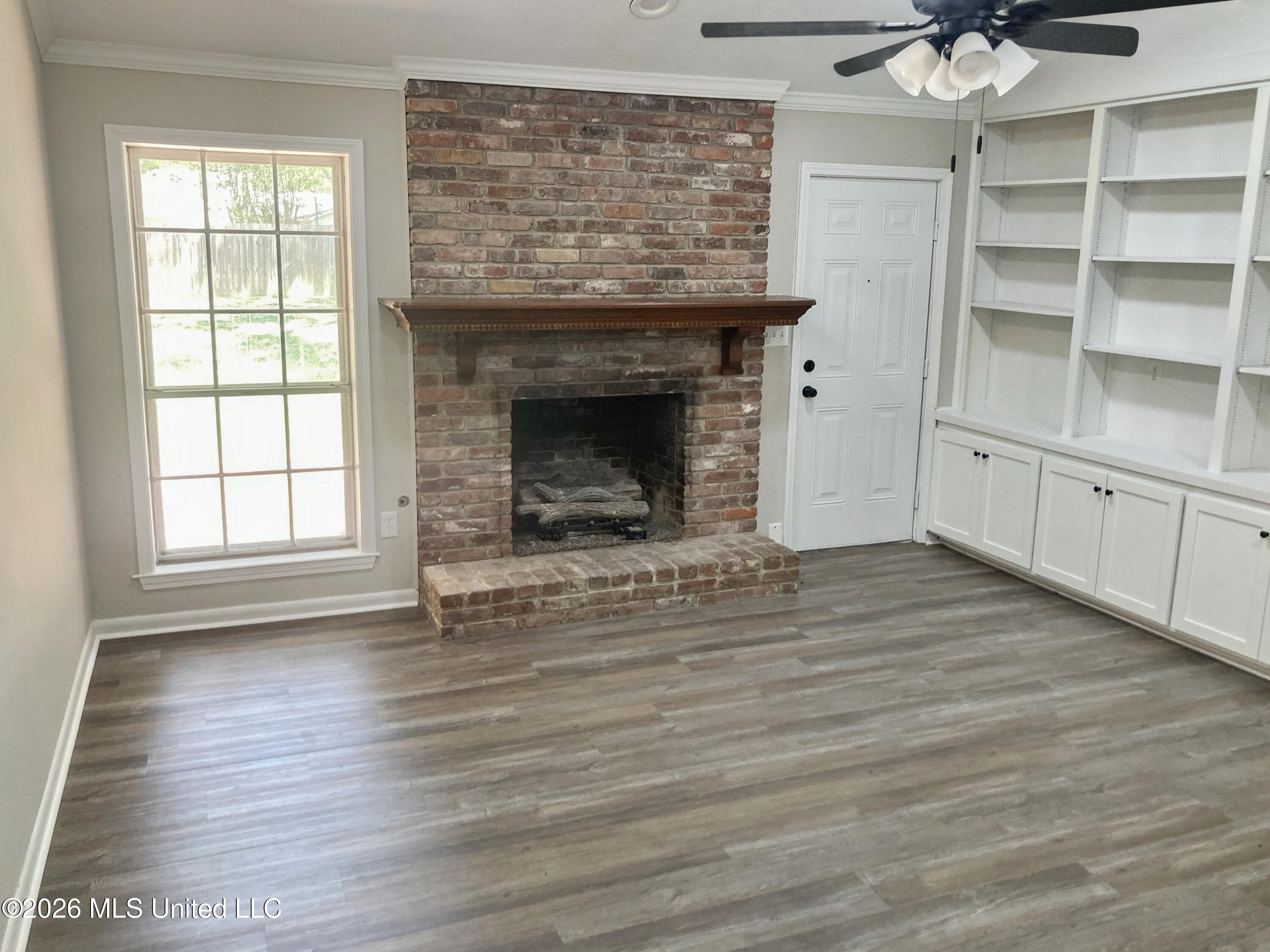 5008 Sunnyvale Drive Property Photo 8