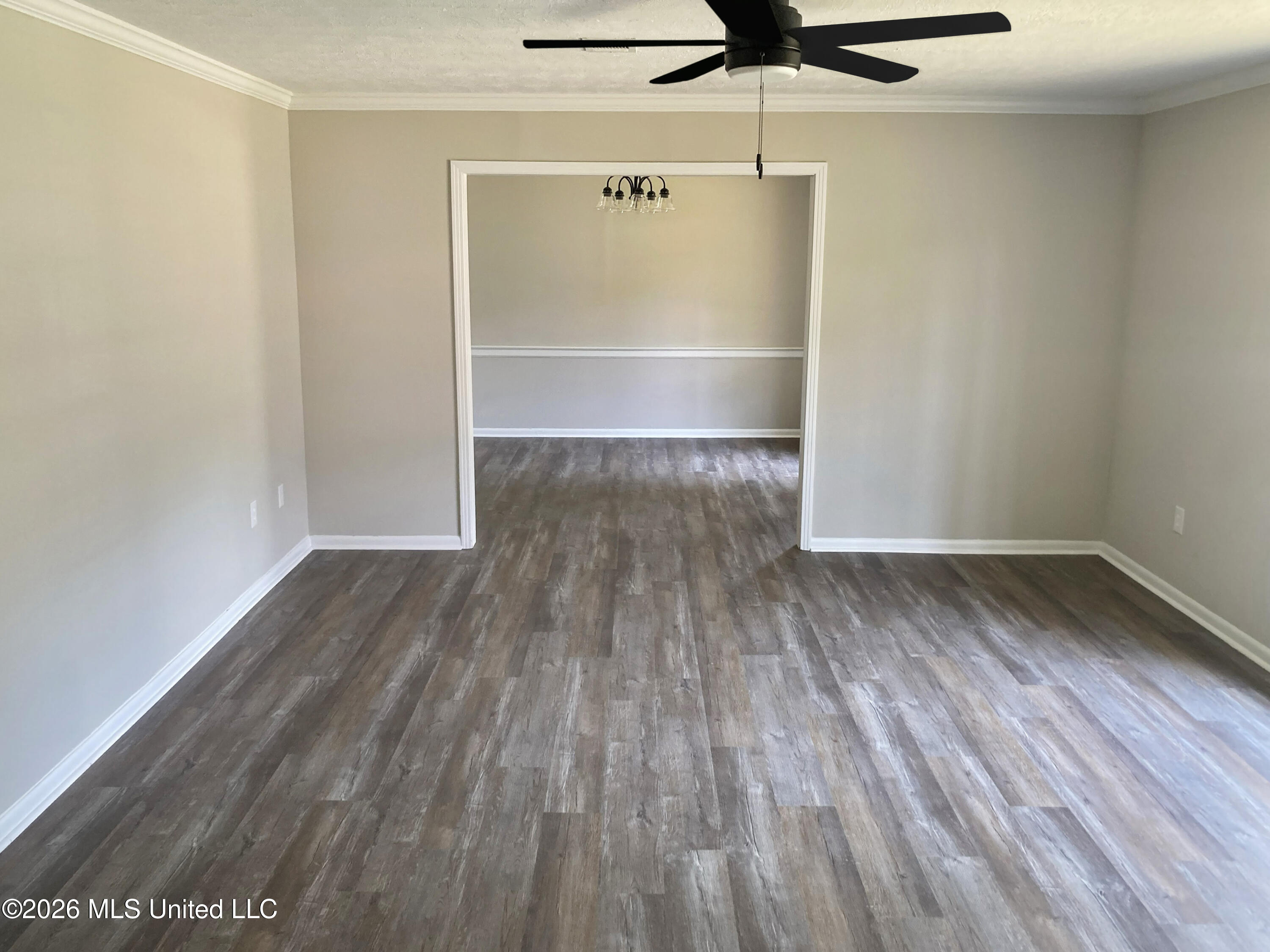 5008 Sunnyvale Drive Property Photo 9