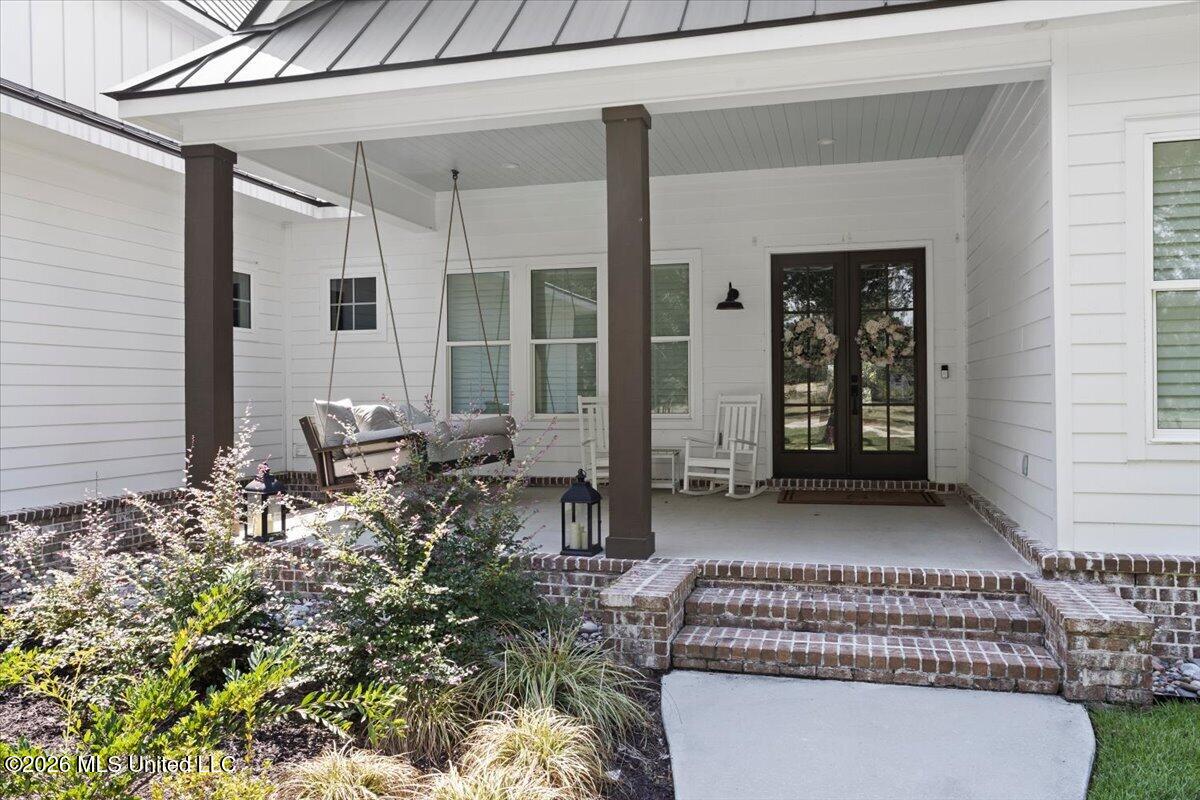 16017 Lorraine Road Property Photo 3