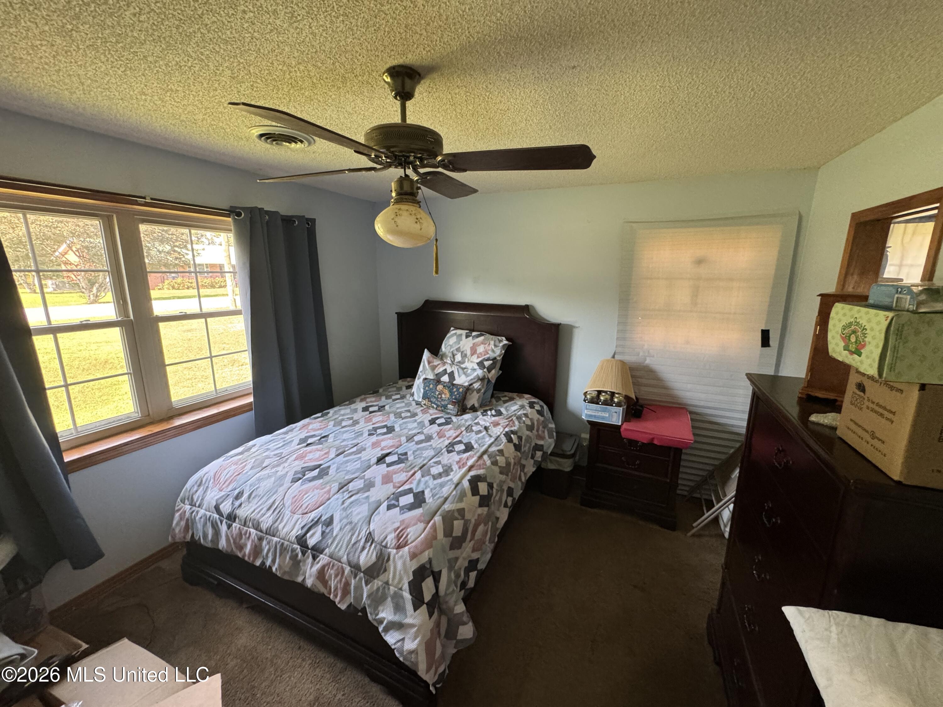 1058 Ridge Avenue Property Photo 5