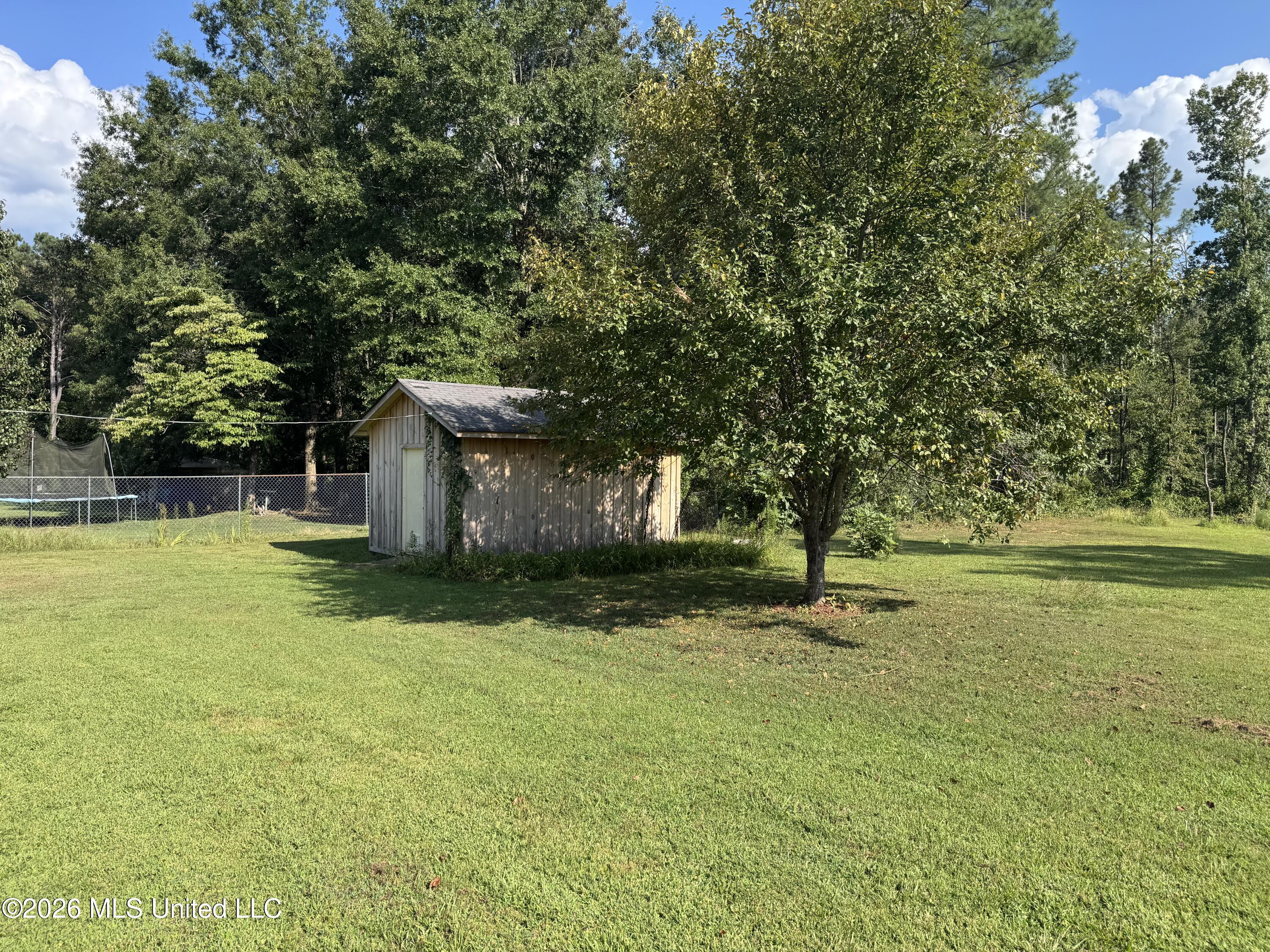 1058 Ridge Avenue Property Photo 14