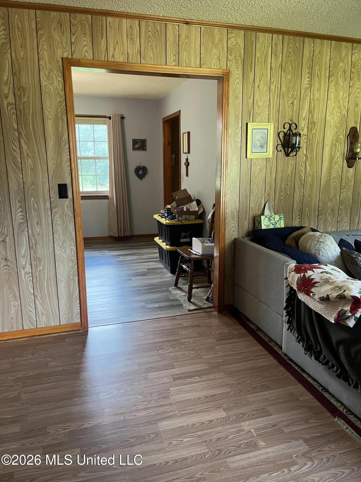 1058 Ridge Avenue Property Photo 21