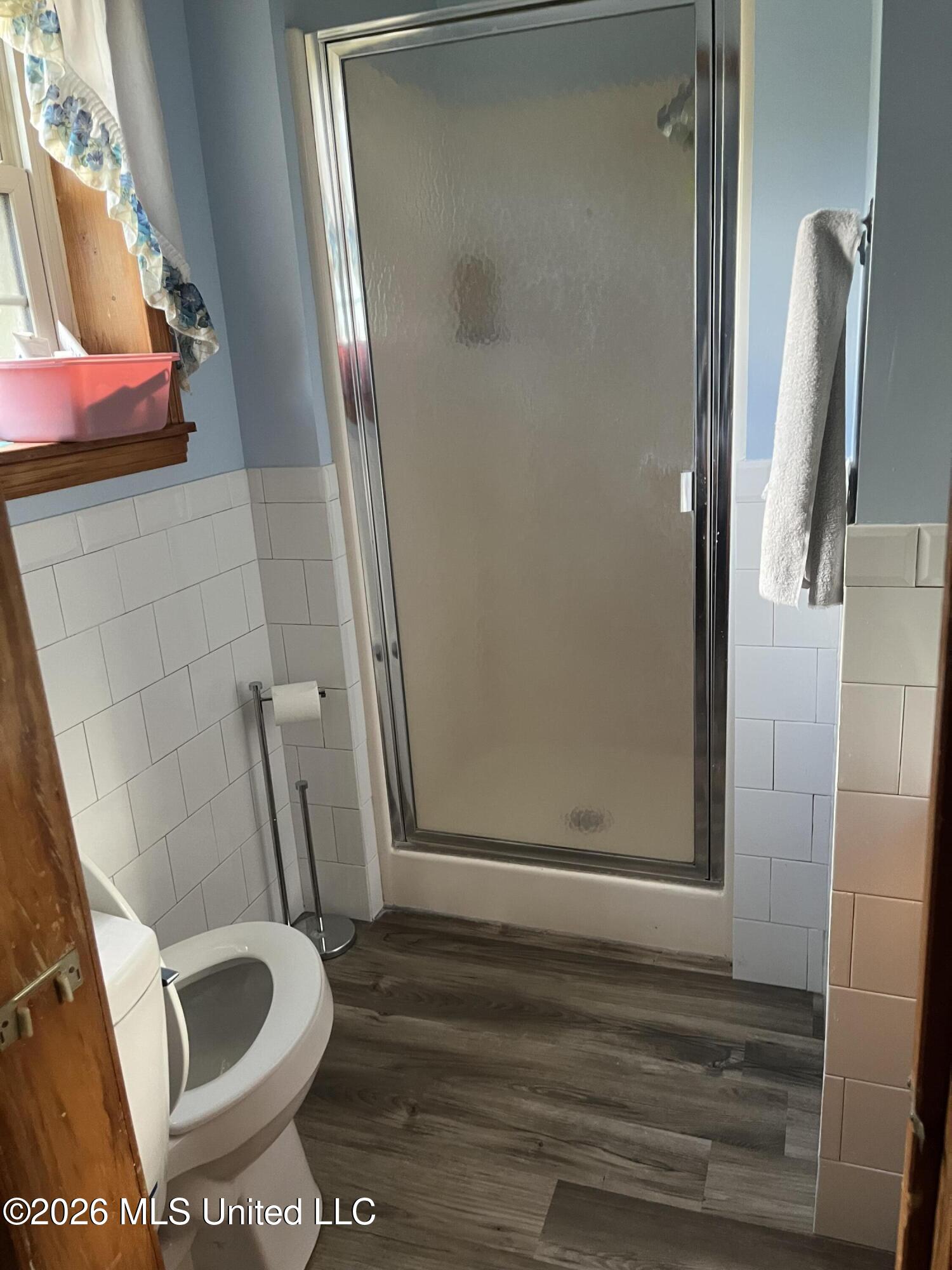 1058 Ridge Avenue Property Photo 23