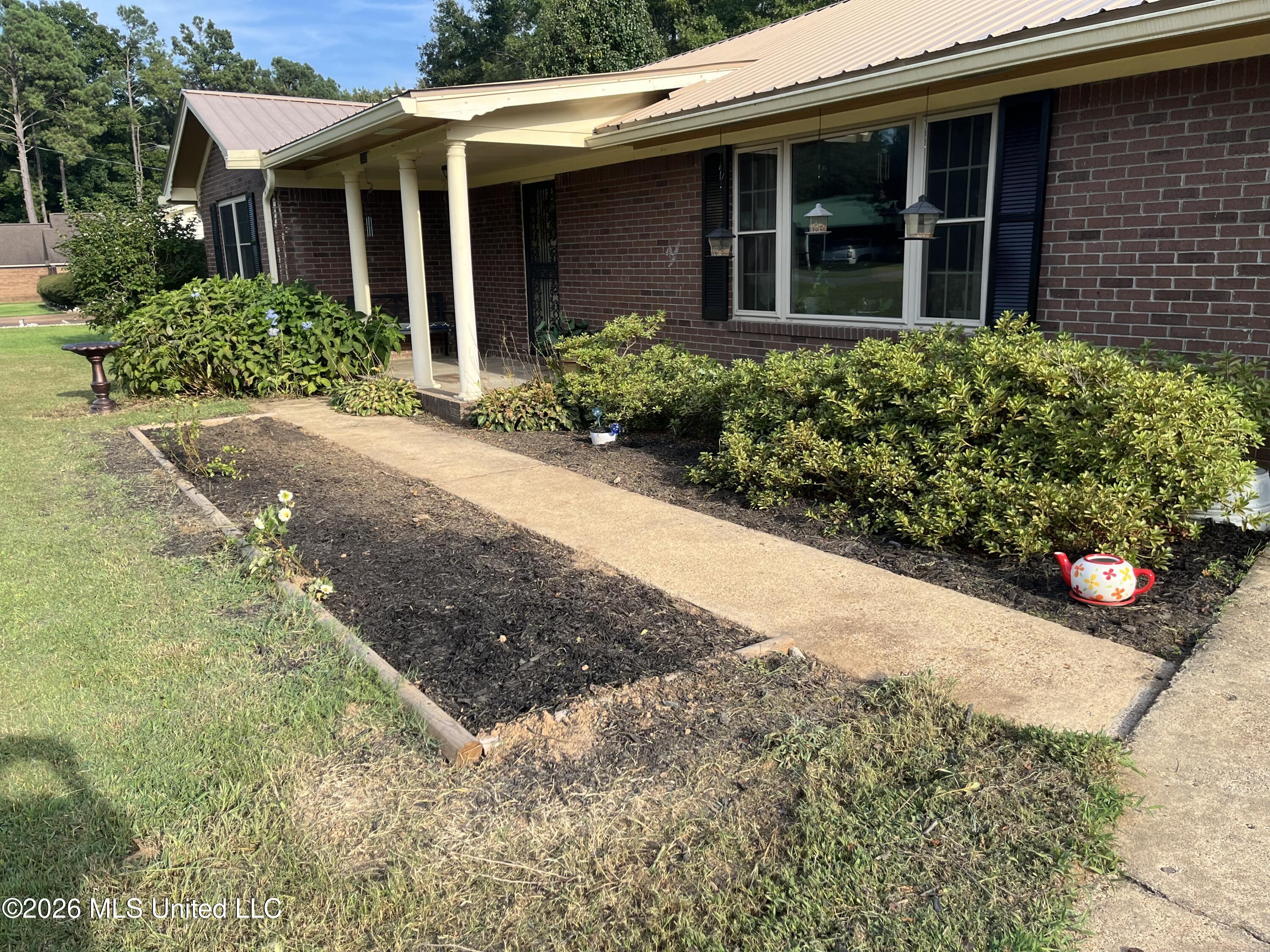 1058 Ridge Avenue Property Photo 29