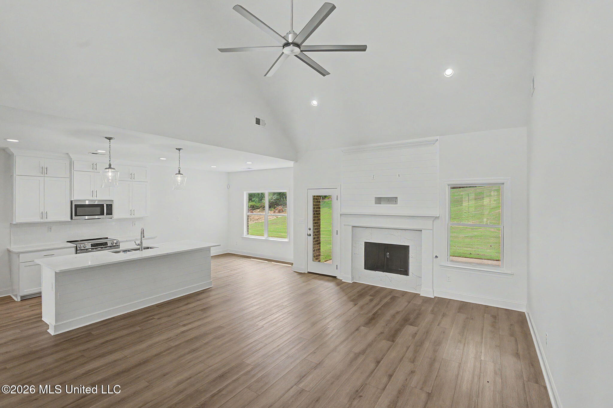 3125 Wilders Way Property Photo 6