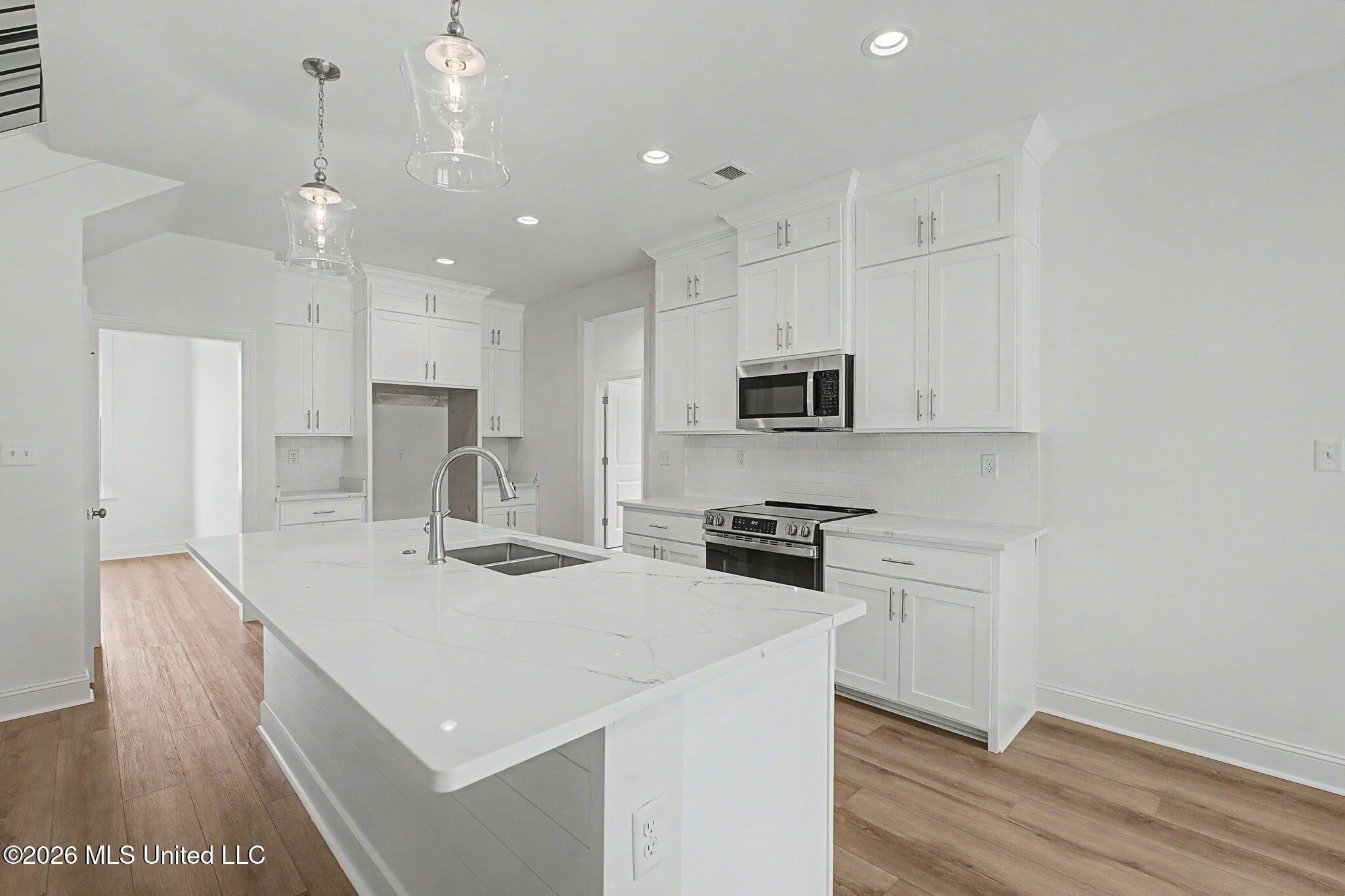 3125 Wilders Way Property Photo 8