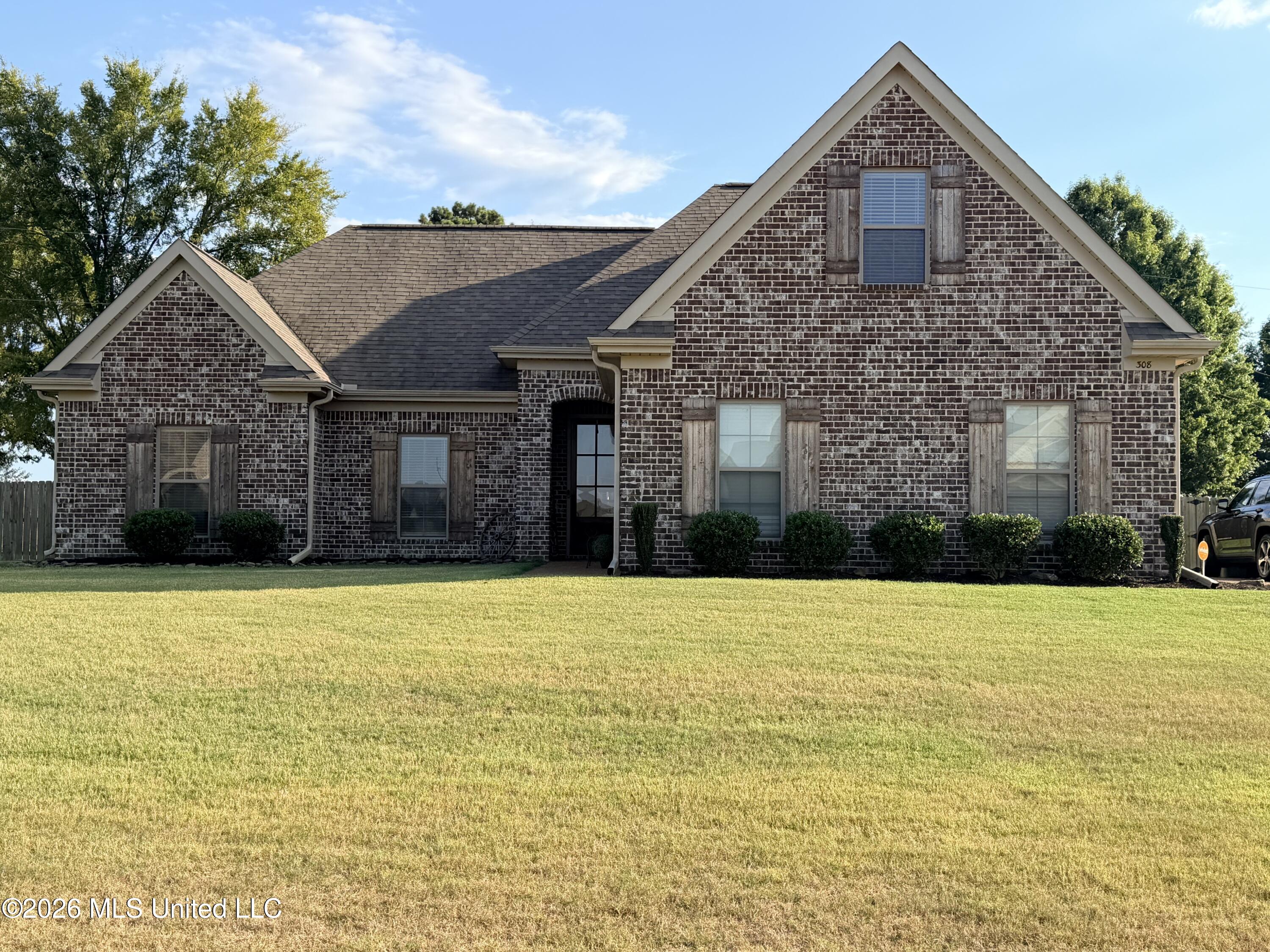 308 Garrison Drive Property Photo 1