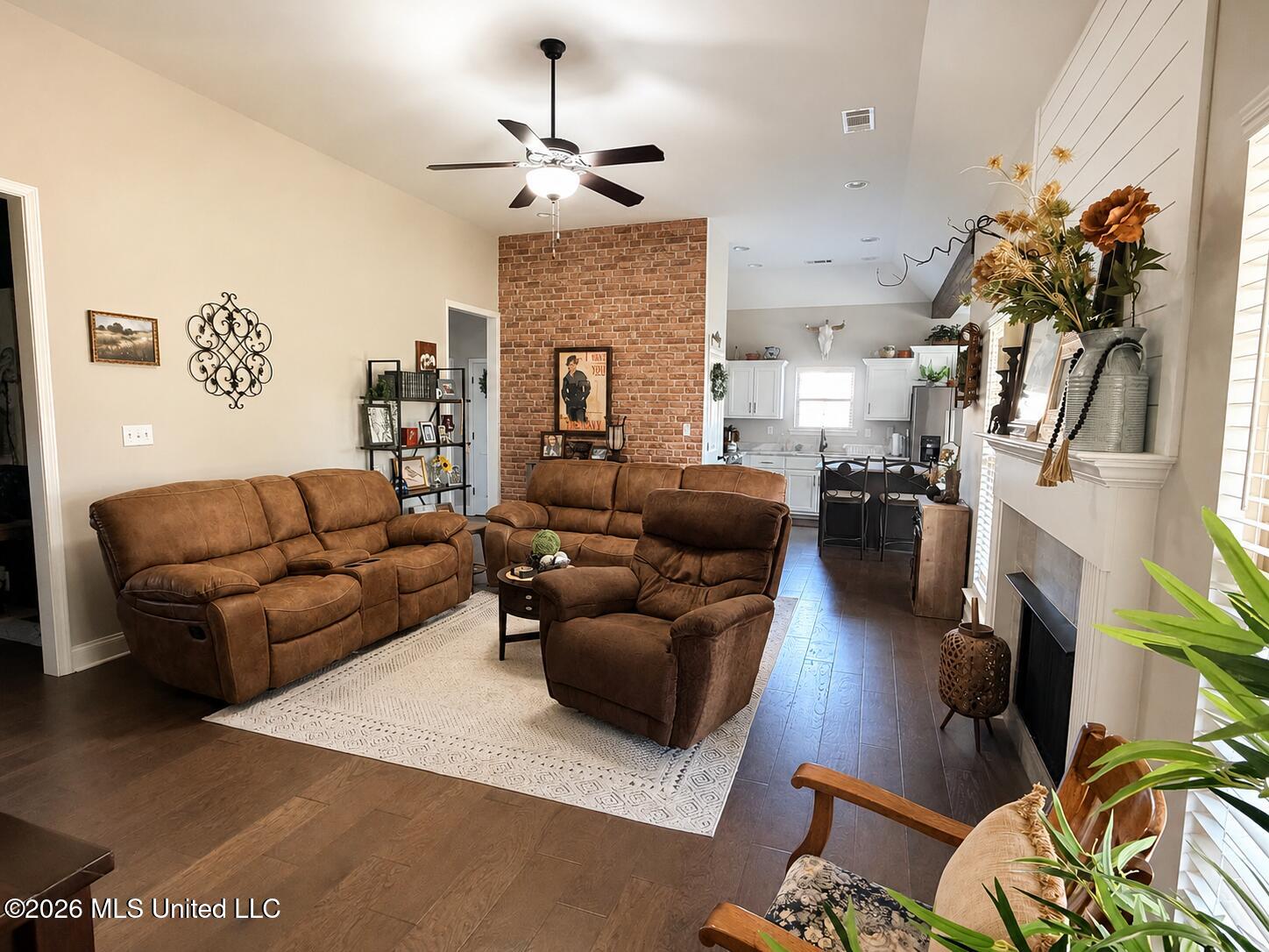 308 Garrison Drive Property Photo 12