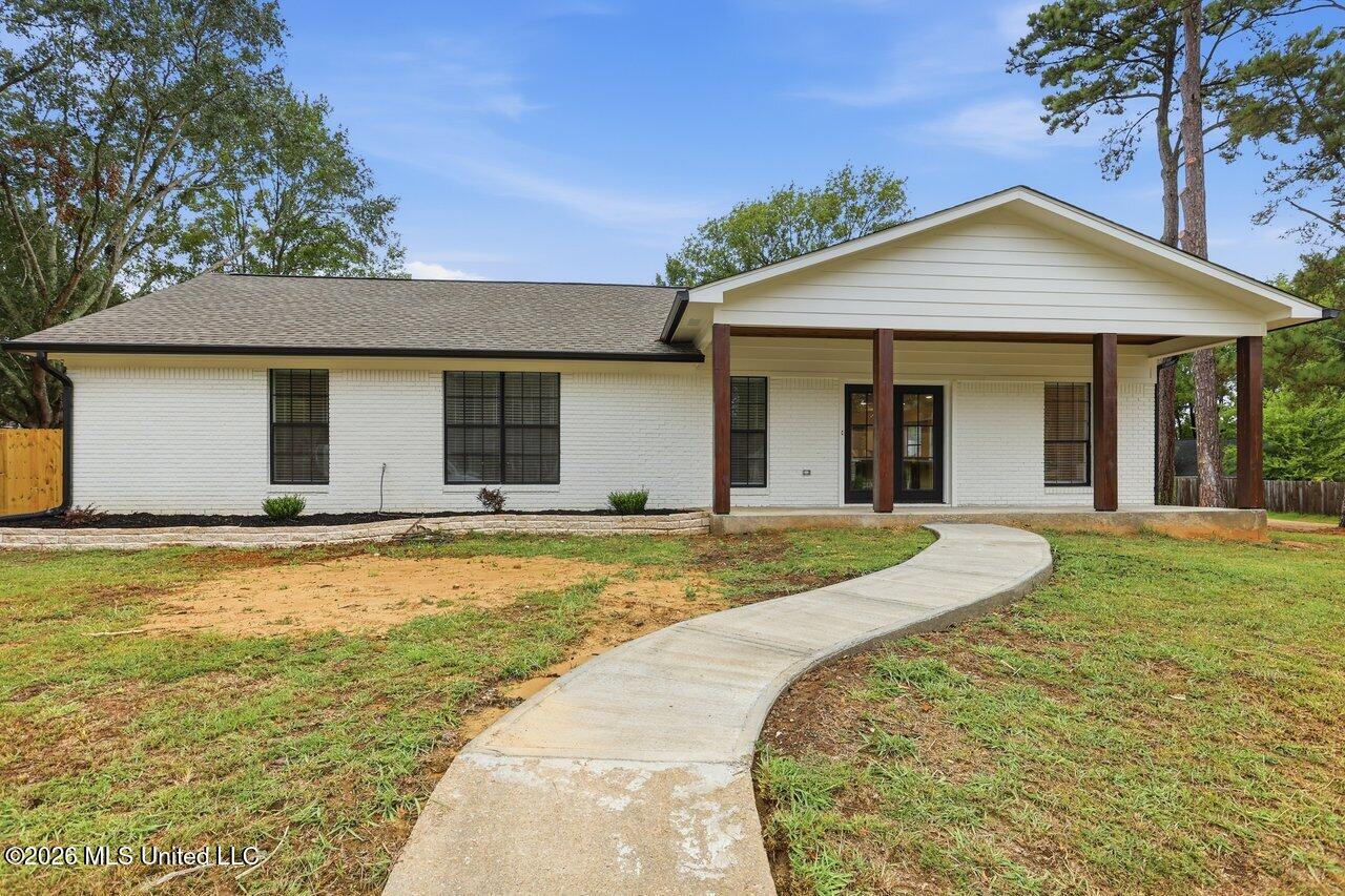 114 Bellegrove Boulevard Property Photo 2