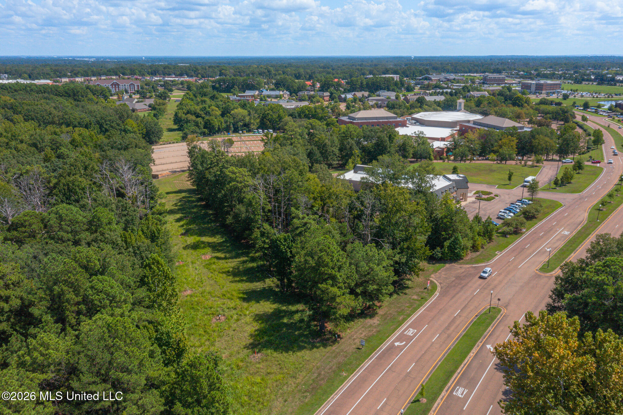 Highland Colony Parkway Property Photo 10