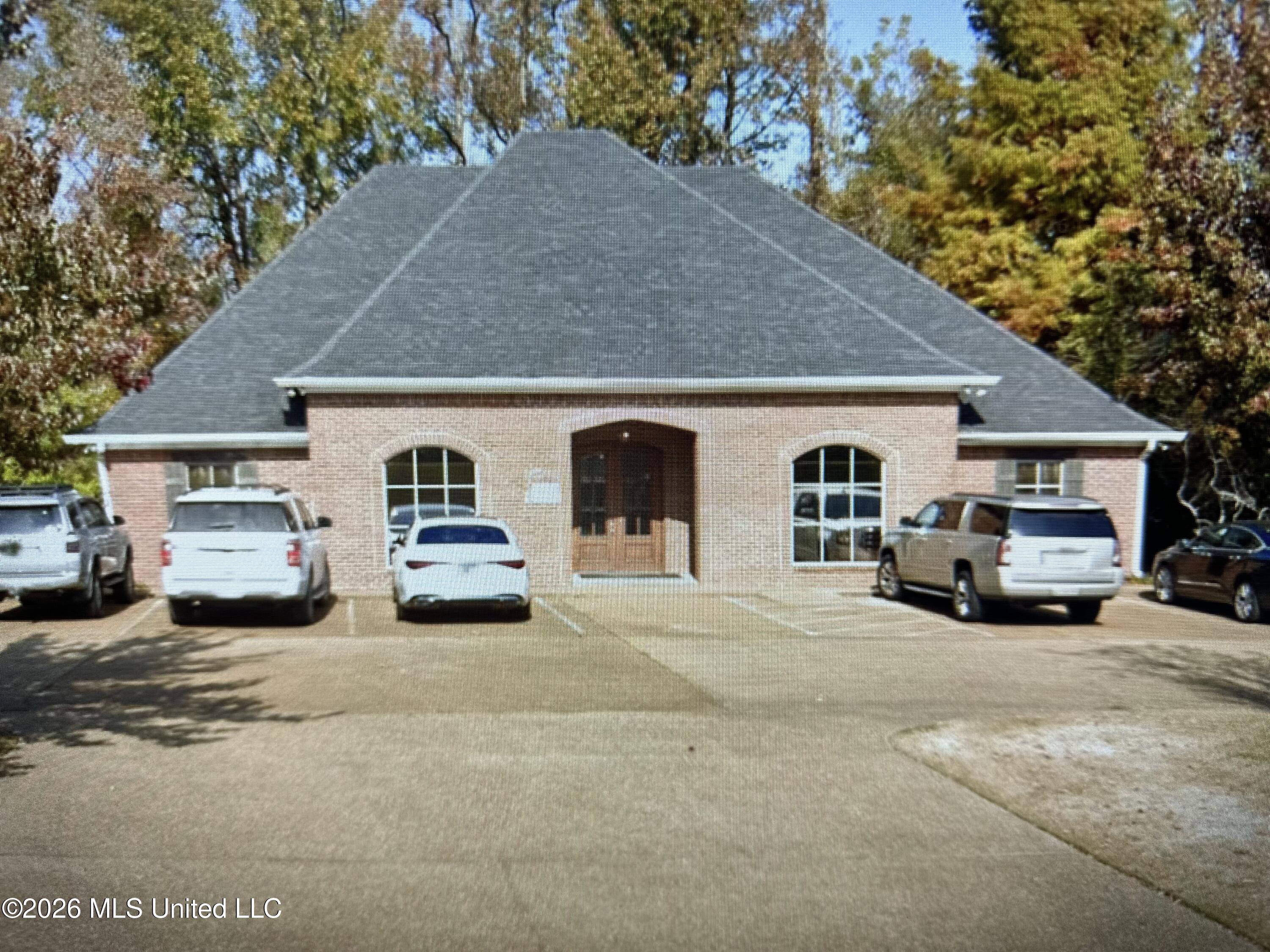 505 Cobblestone Court Property Photo 1