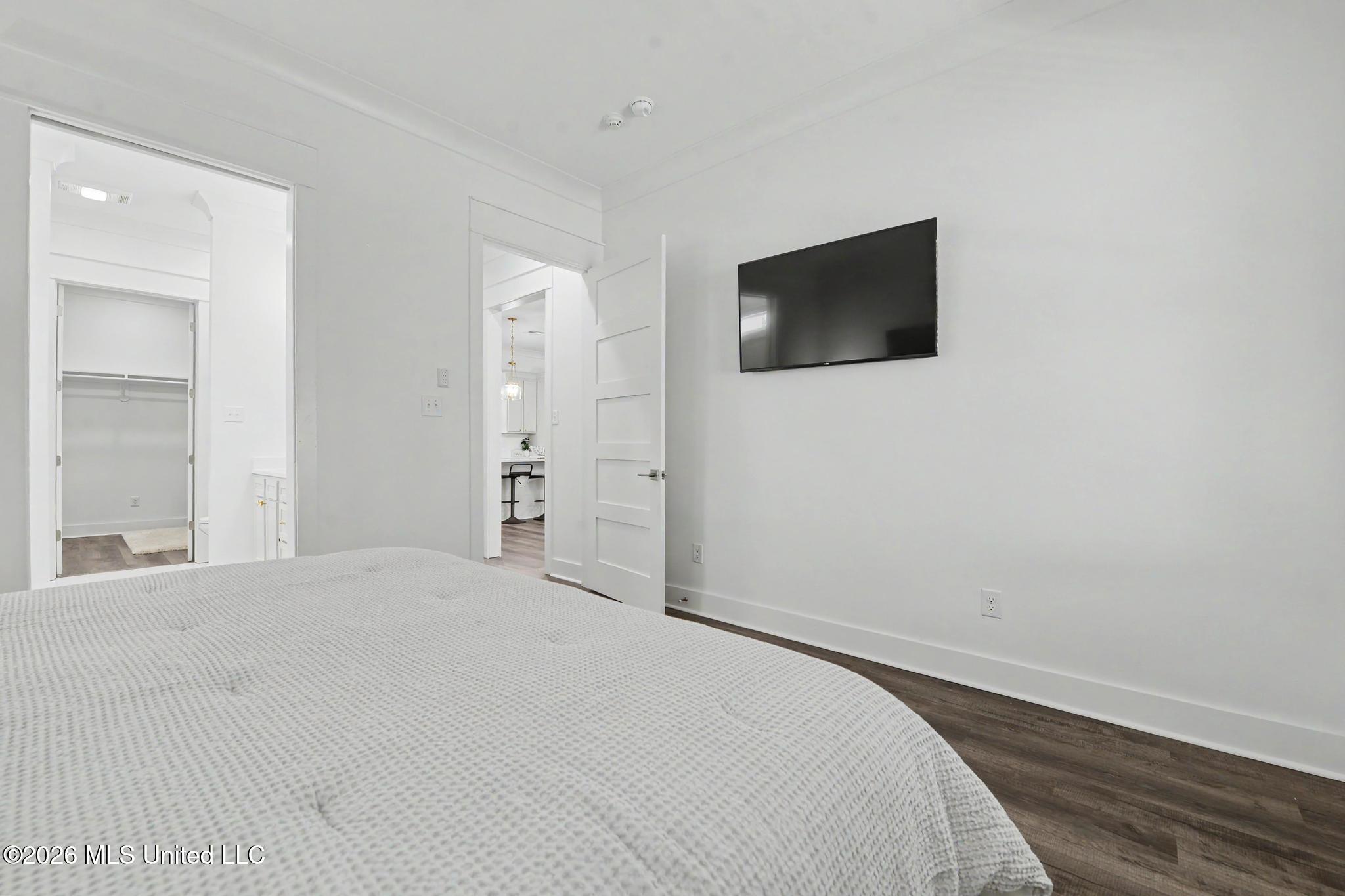 416 Ulman Avenue Property Photo 16