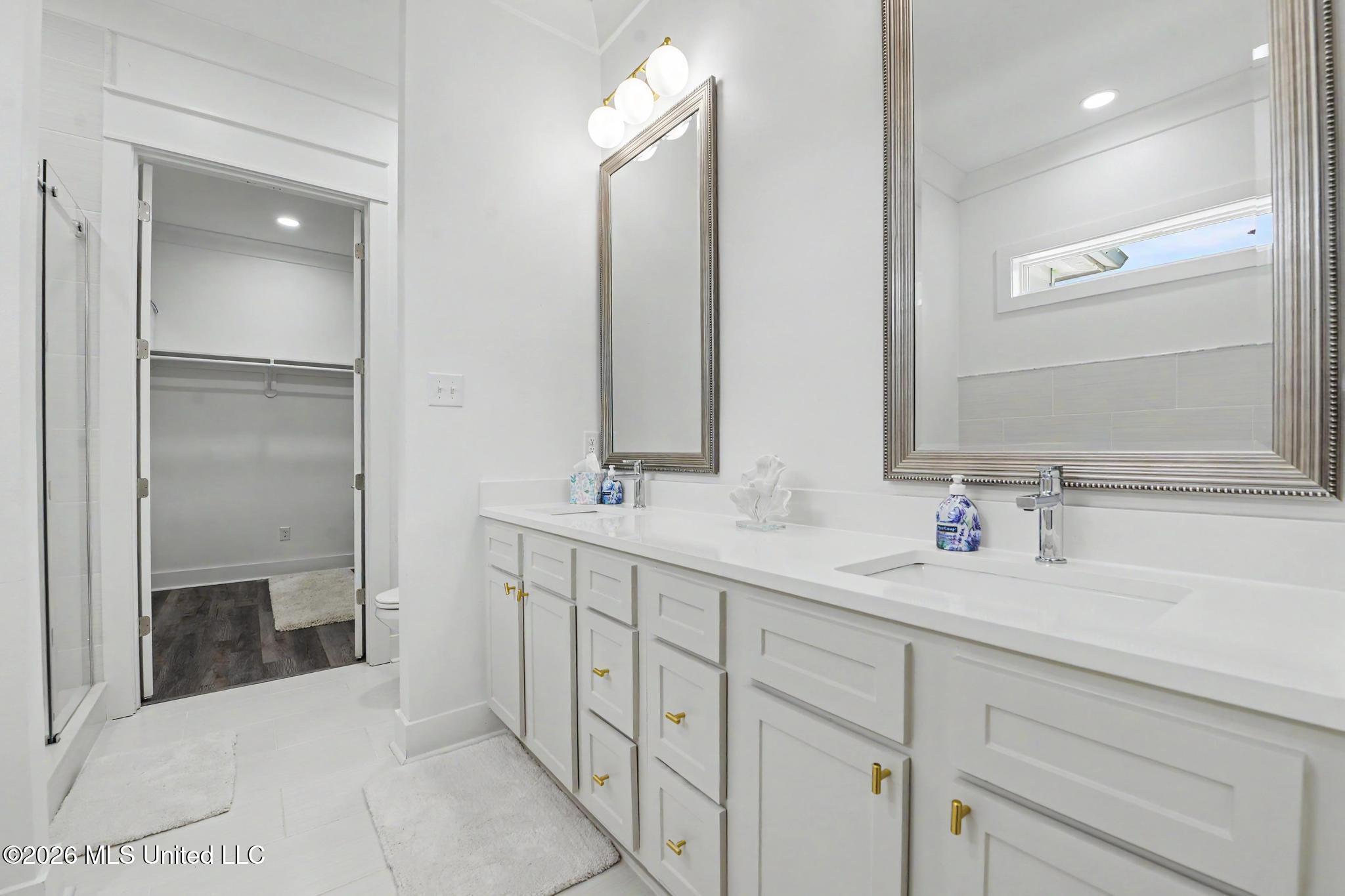 416 Ulman Avenue Property Photo 17