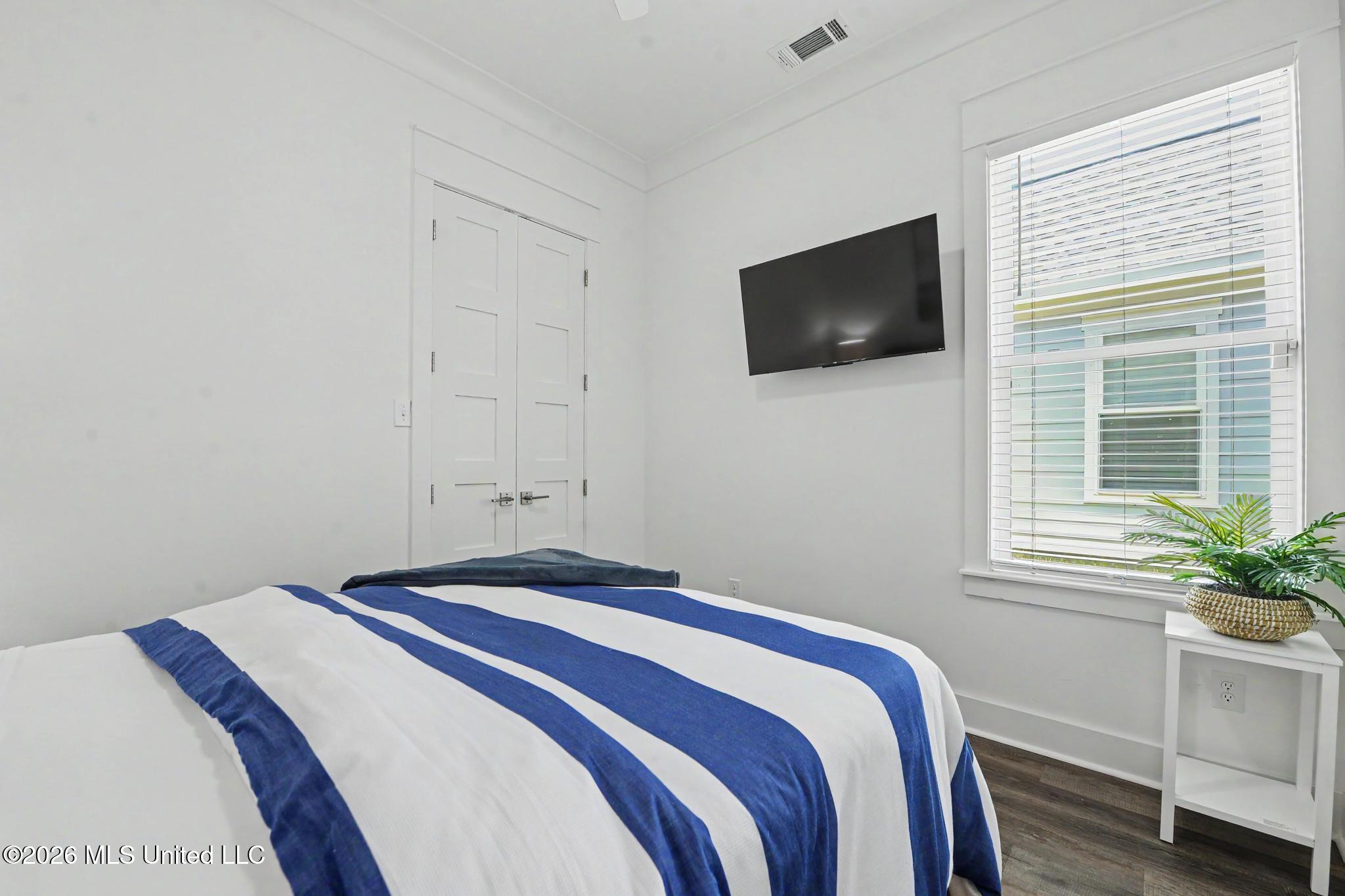 416 Ulman Avenue Property Photo 22