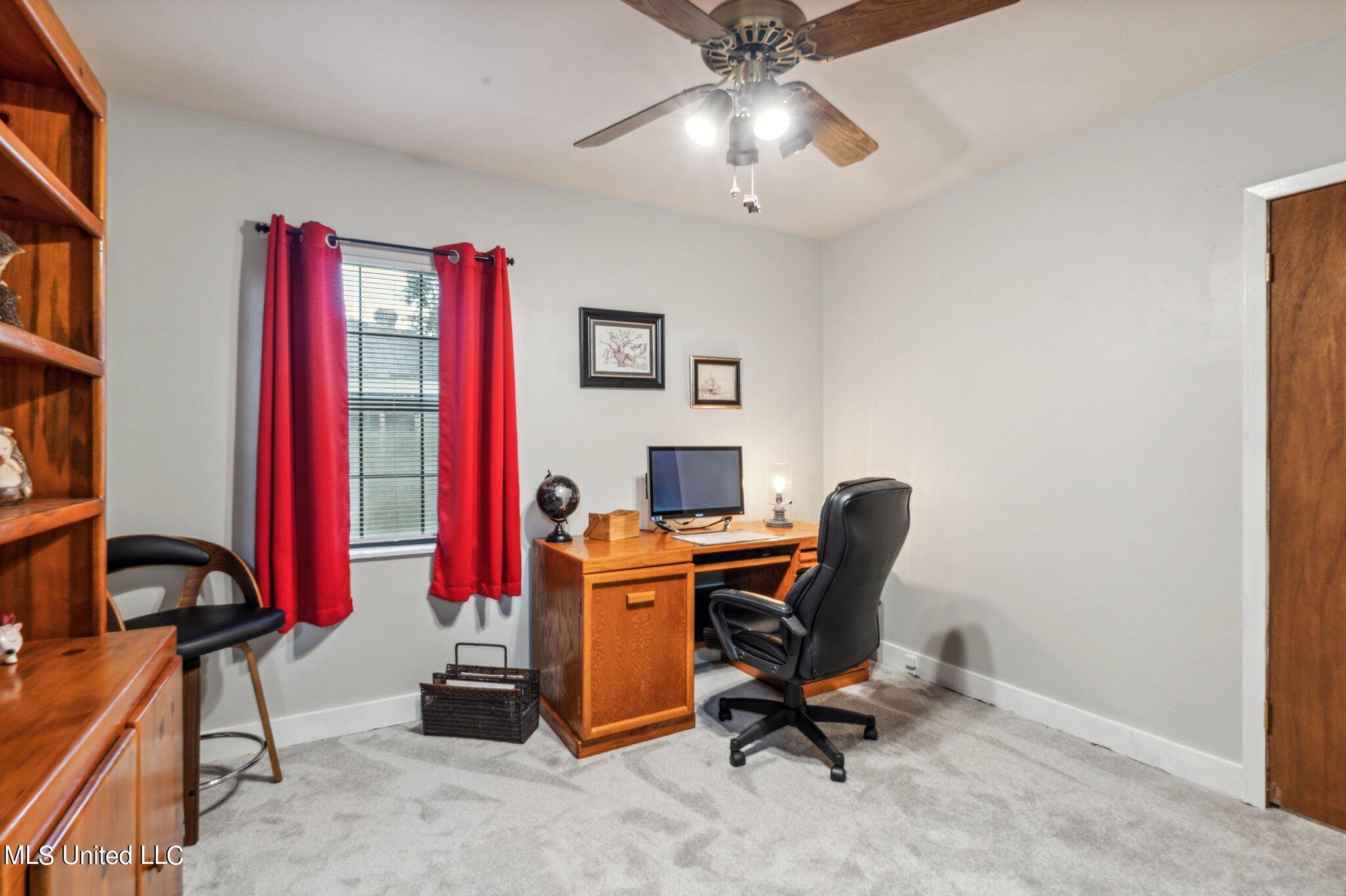172 Summer Place Property Photo 11