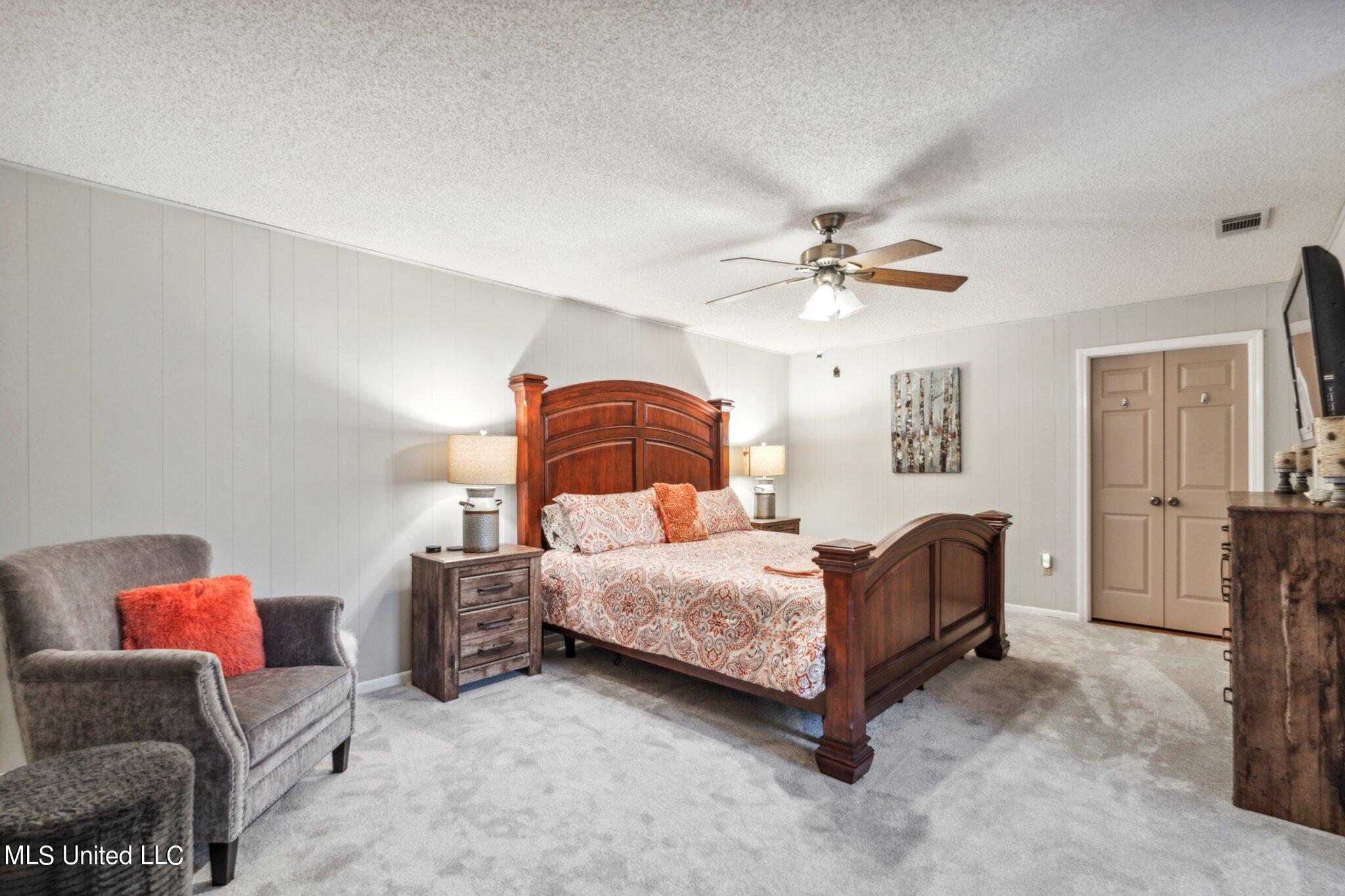 172 Summer Place Property Photo 13