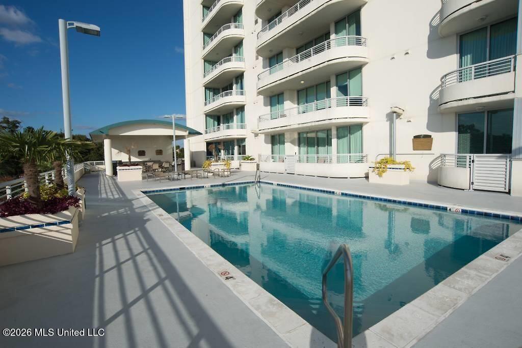 2060 Beach Boulevard Property Photo 17