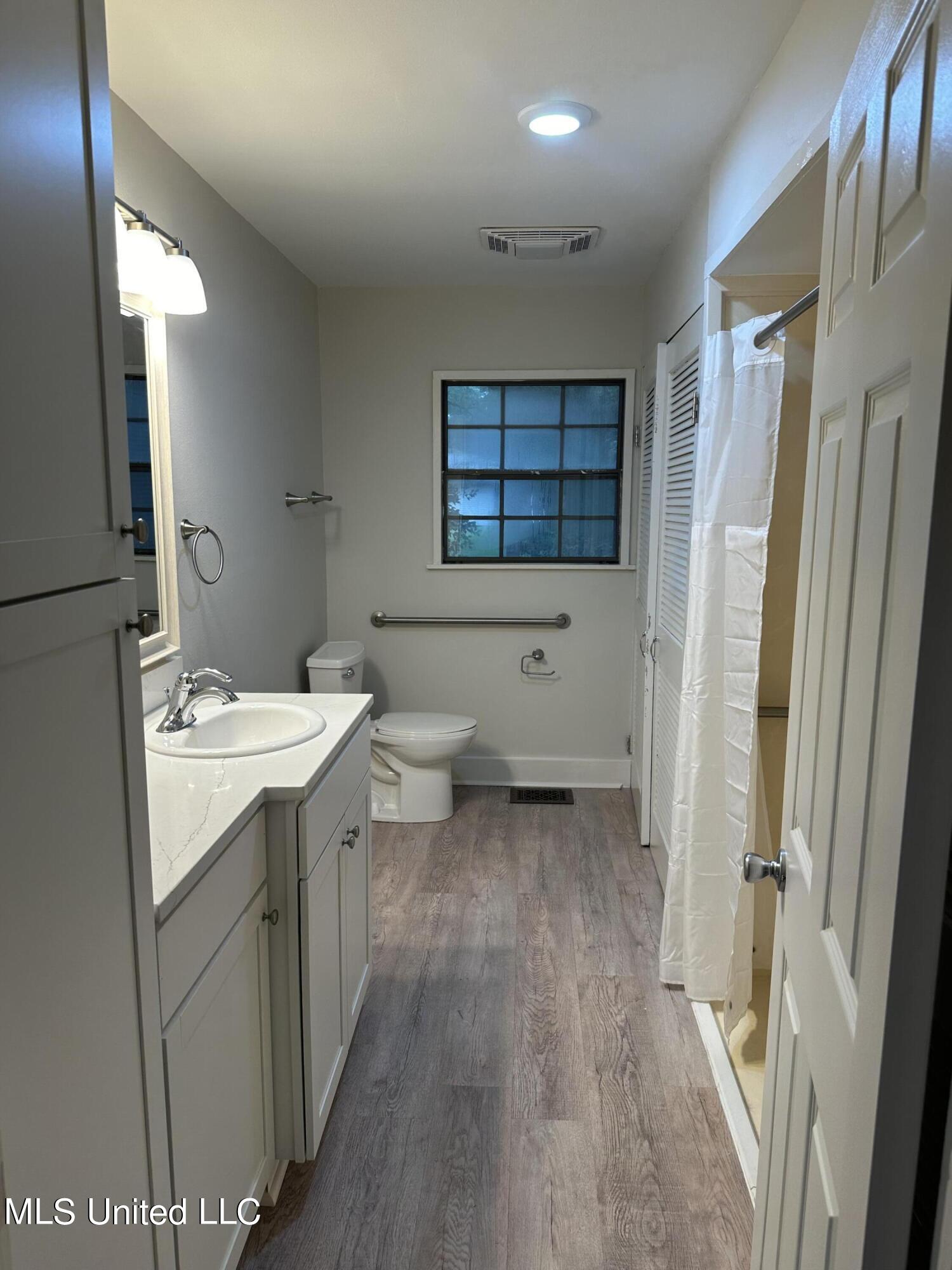 1133 W Cherokee Glen Property Photo 18