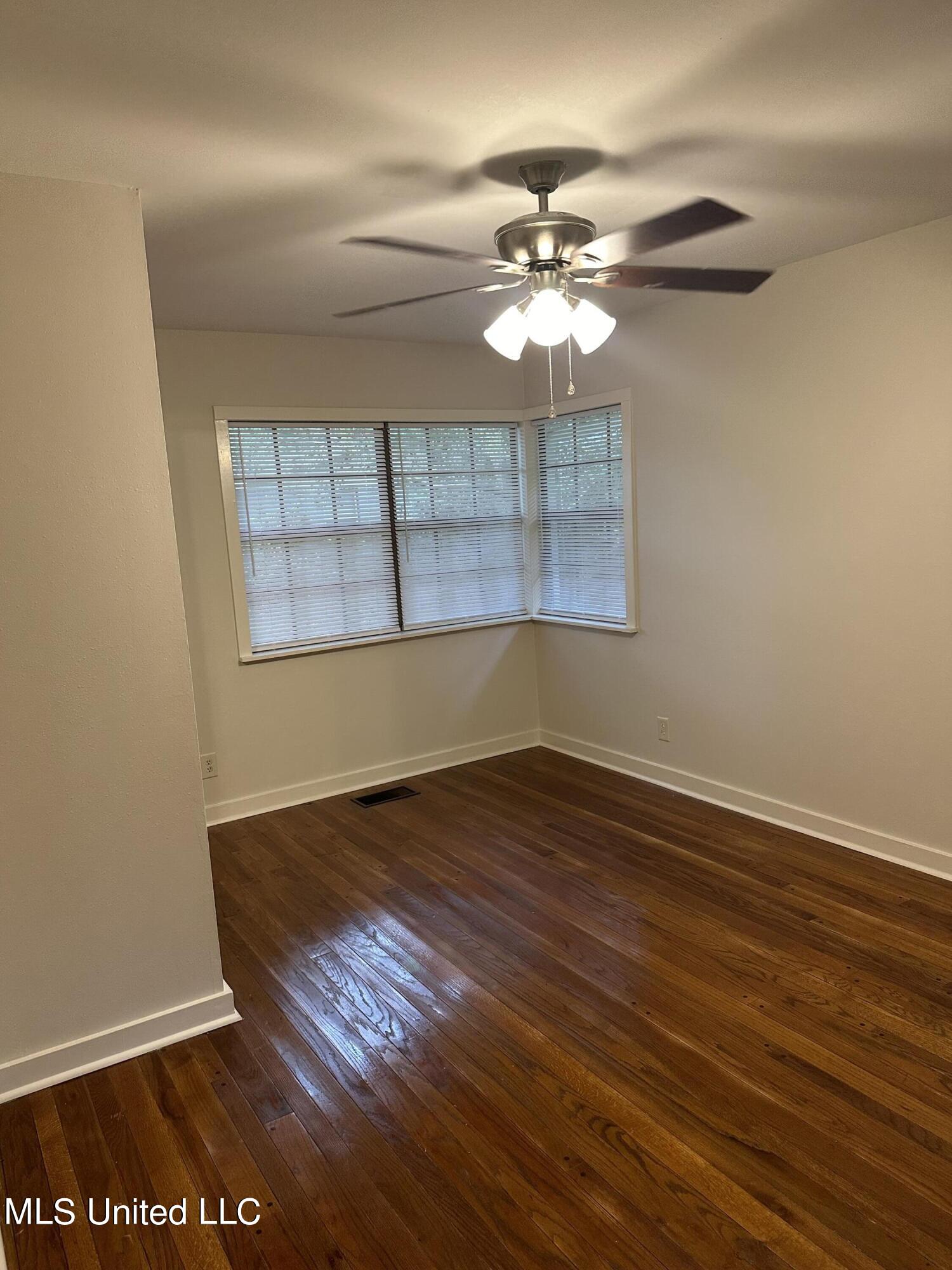 1133 W Cherokee Glen Property Photo 20
