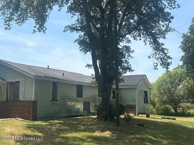 24776 Highway 61 N Property Photo 2