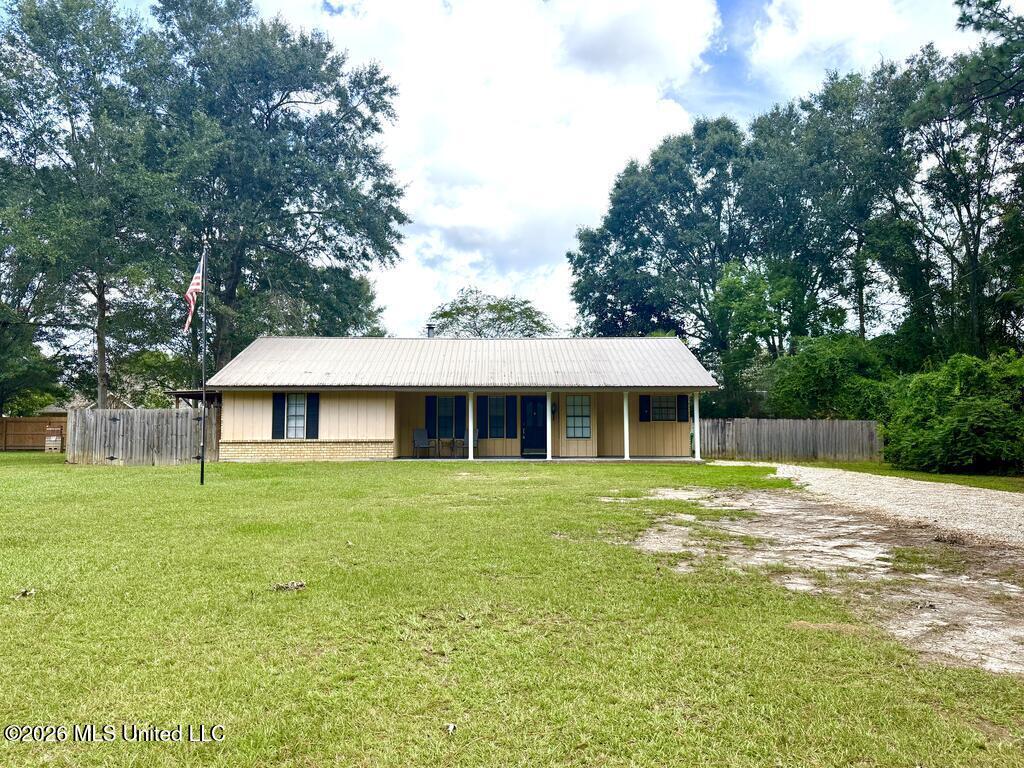 206 Glenwood Drive Property Photo 4