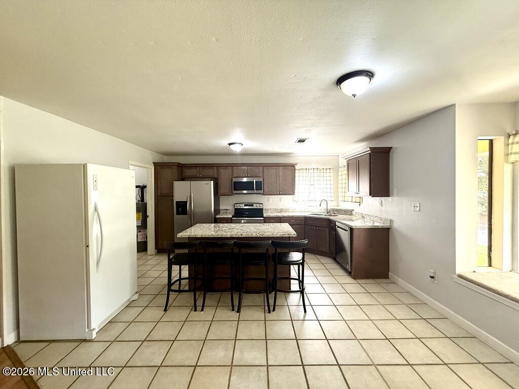 206 Glenwood Drive Property Photo 8