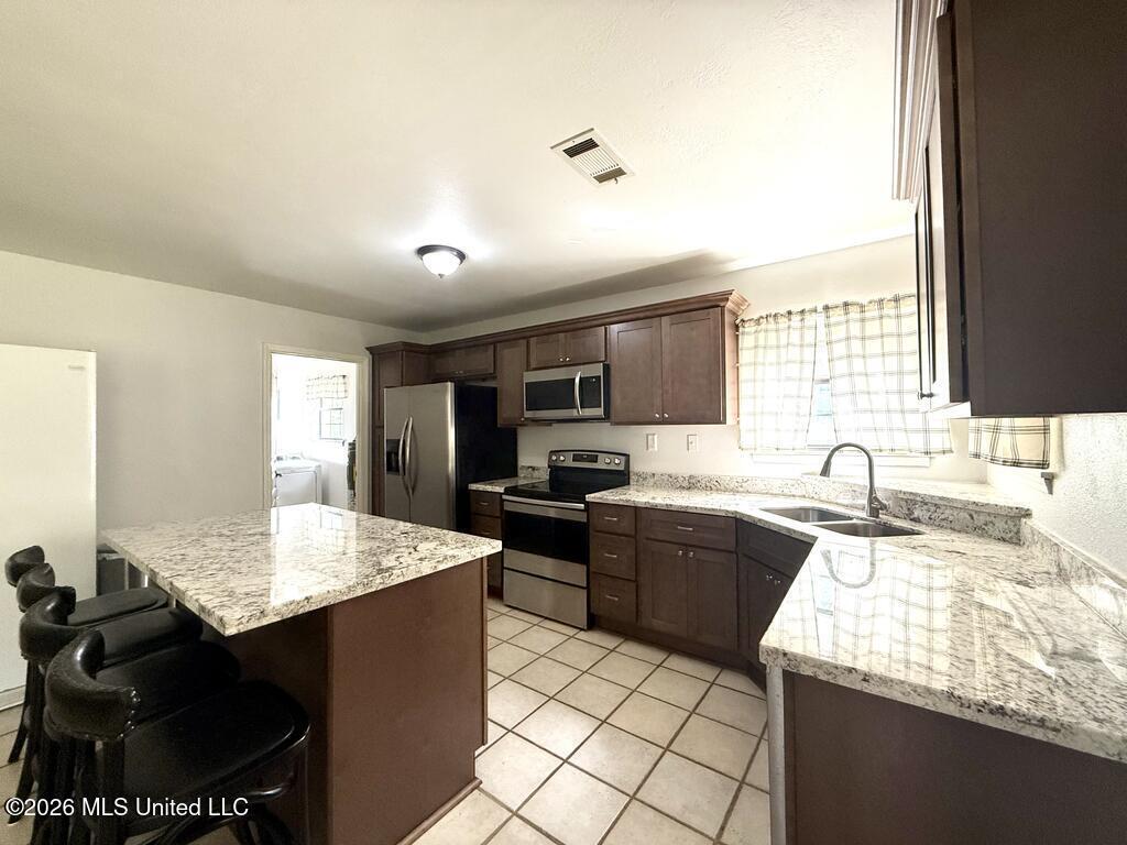 206 Glenwood Drive Property Photo 11