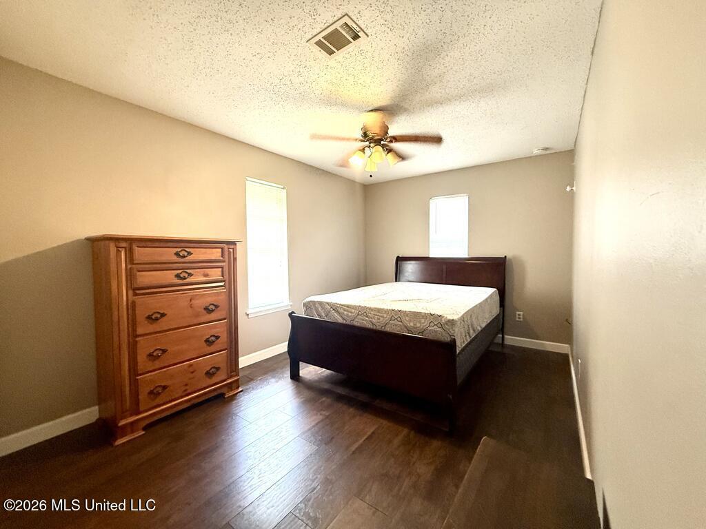 206 Glenwood Drive Property Photo 15