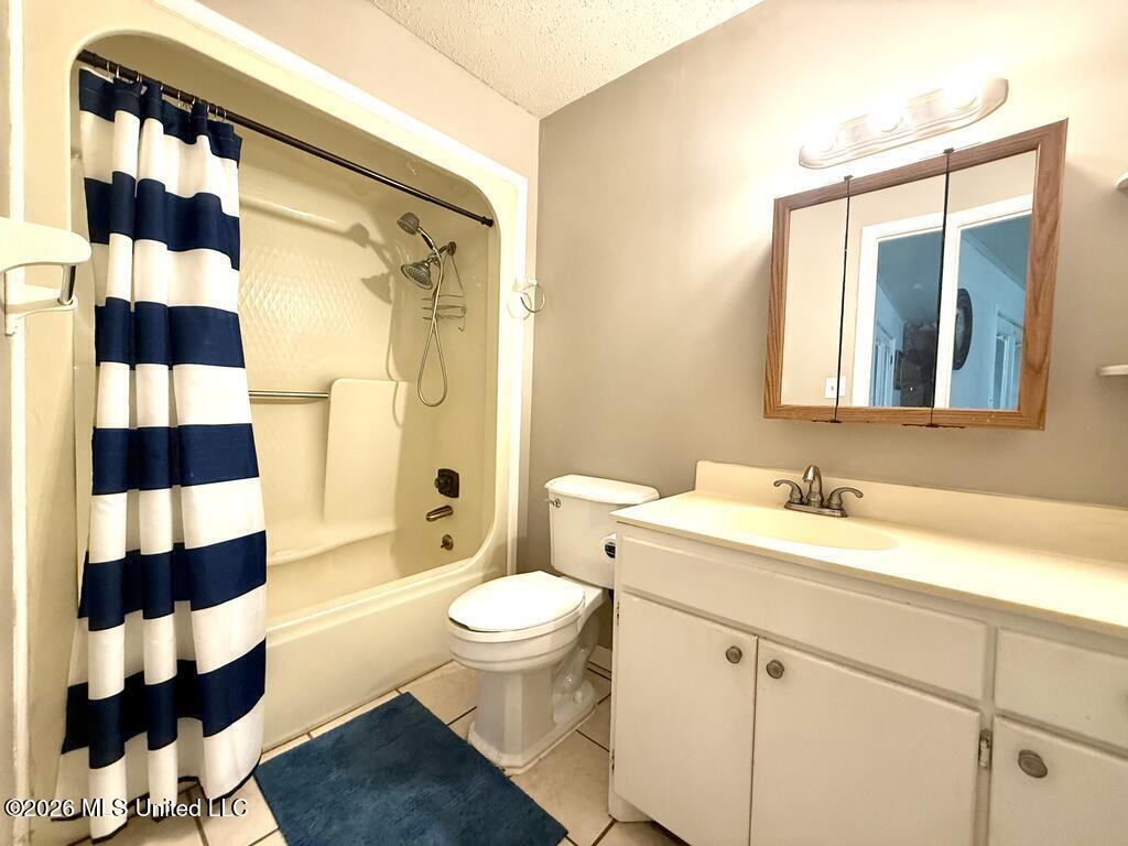 206 Glenwood Drive Property Photo 18