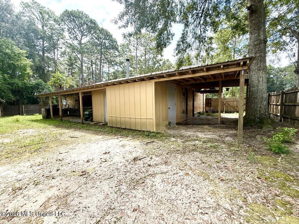 206 Glenwood Drive Property Photo 32