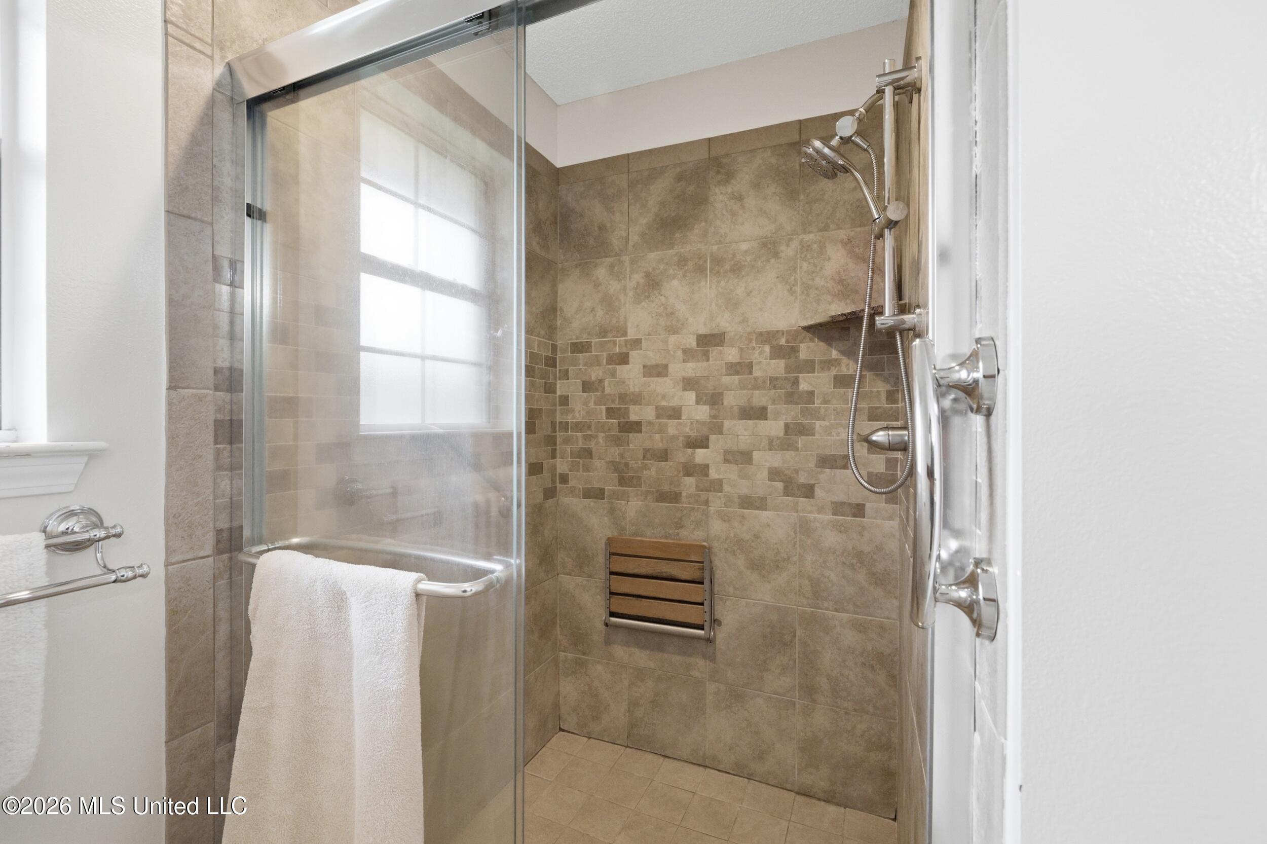 15720 S Fork Drive Property Photo 19