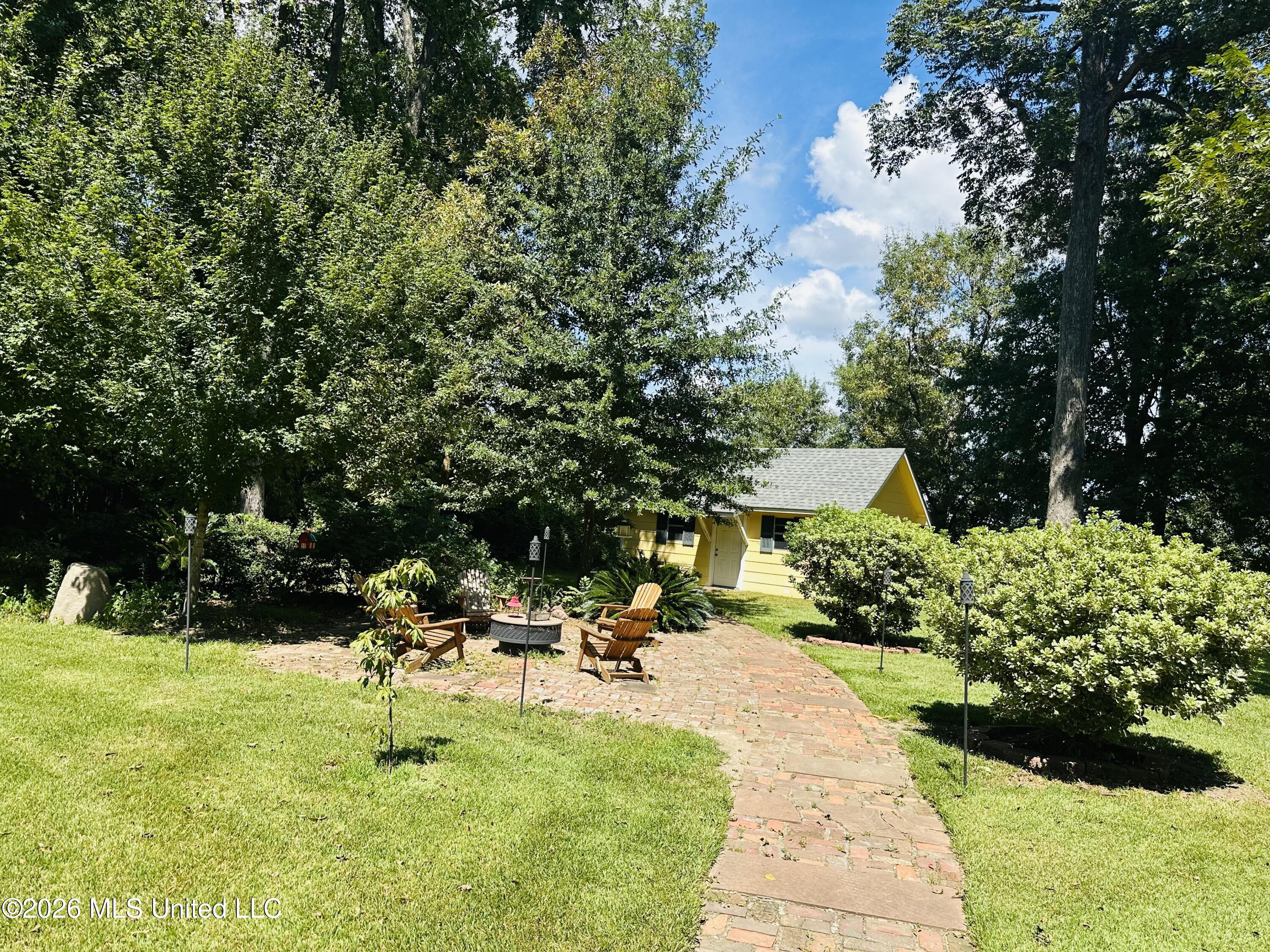 183 Pecania Drive Property Photo 24